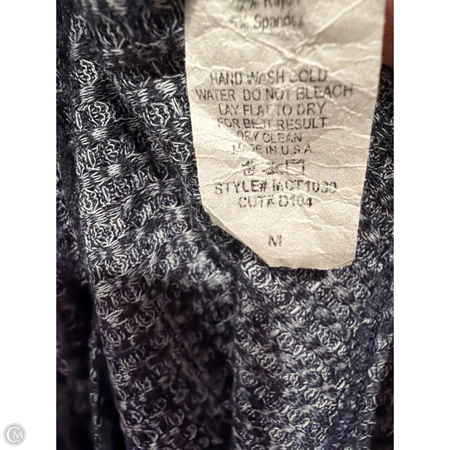 Top Long Sleeve By Clothes Mentor In Navy, Size: M