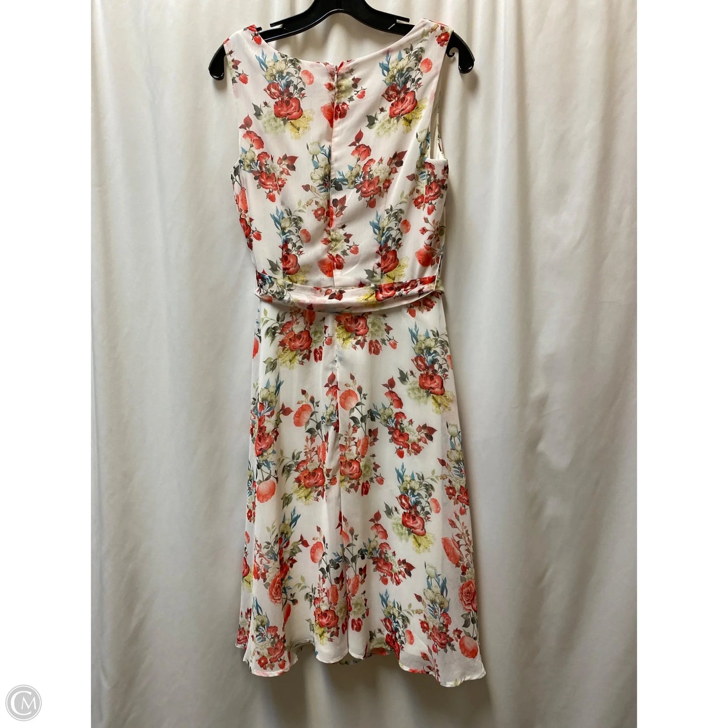 Dress Casual Midi By Clothes Mentor In White, Size: M