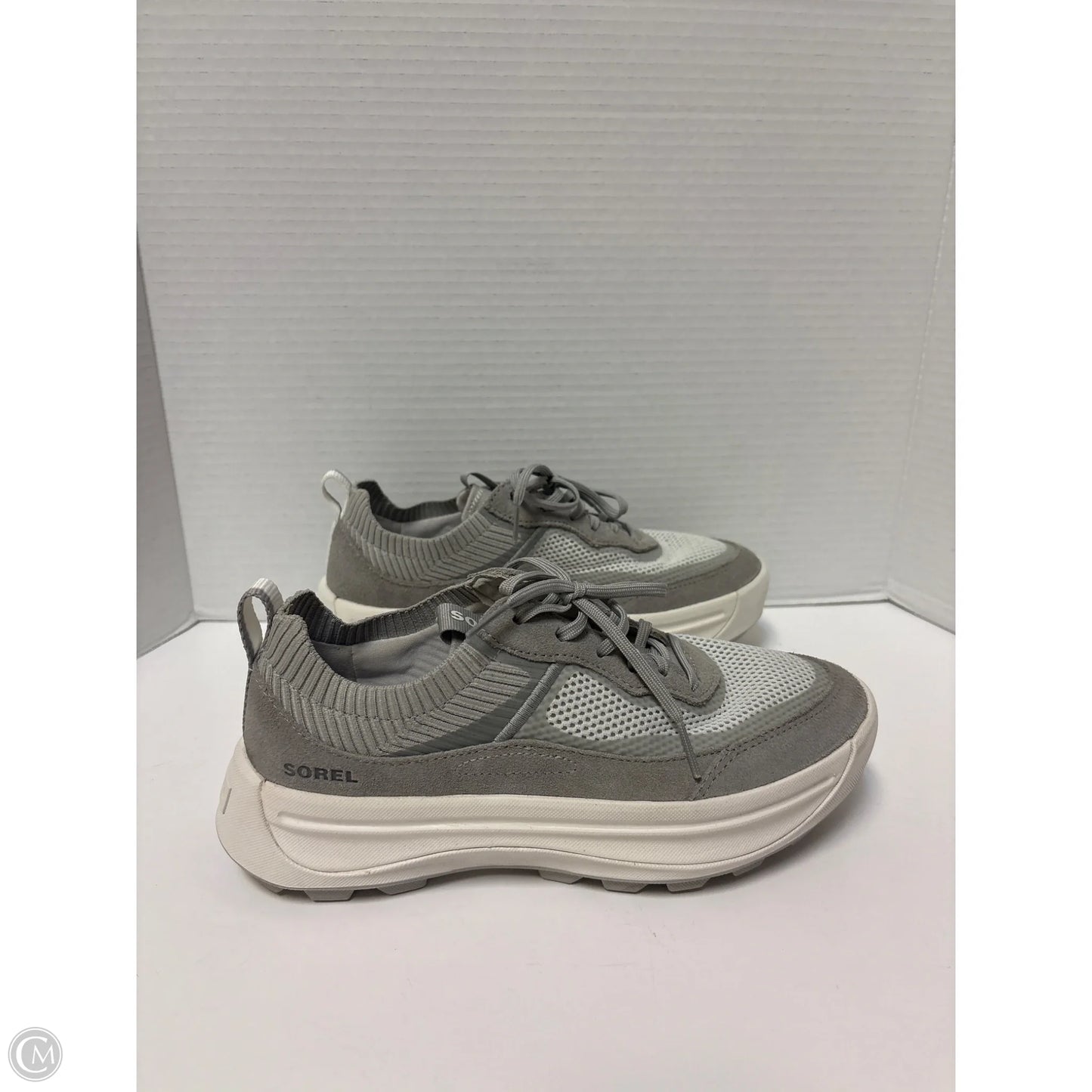 Shoes Sneakers By Sorel In Grey, Size: 7.5