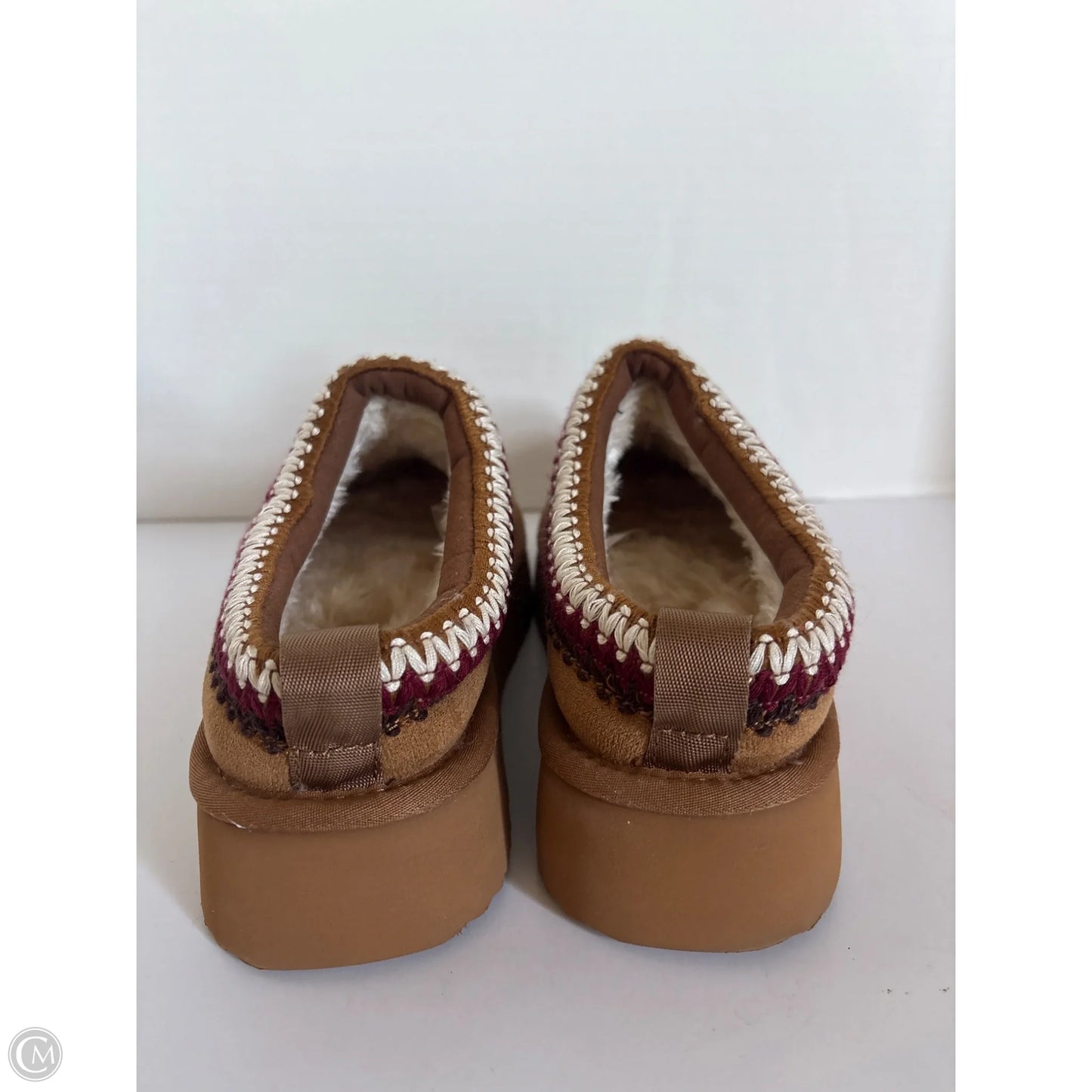 Shoes Flats By Arula In Brown, Size: 8