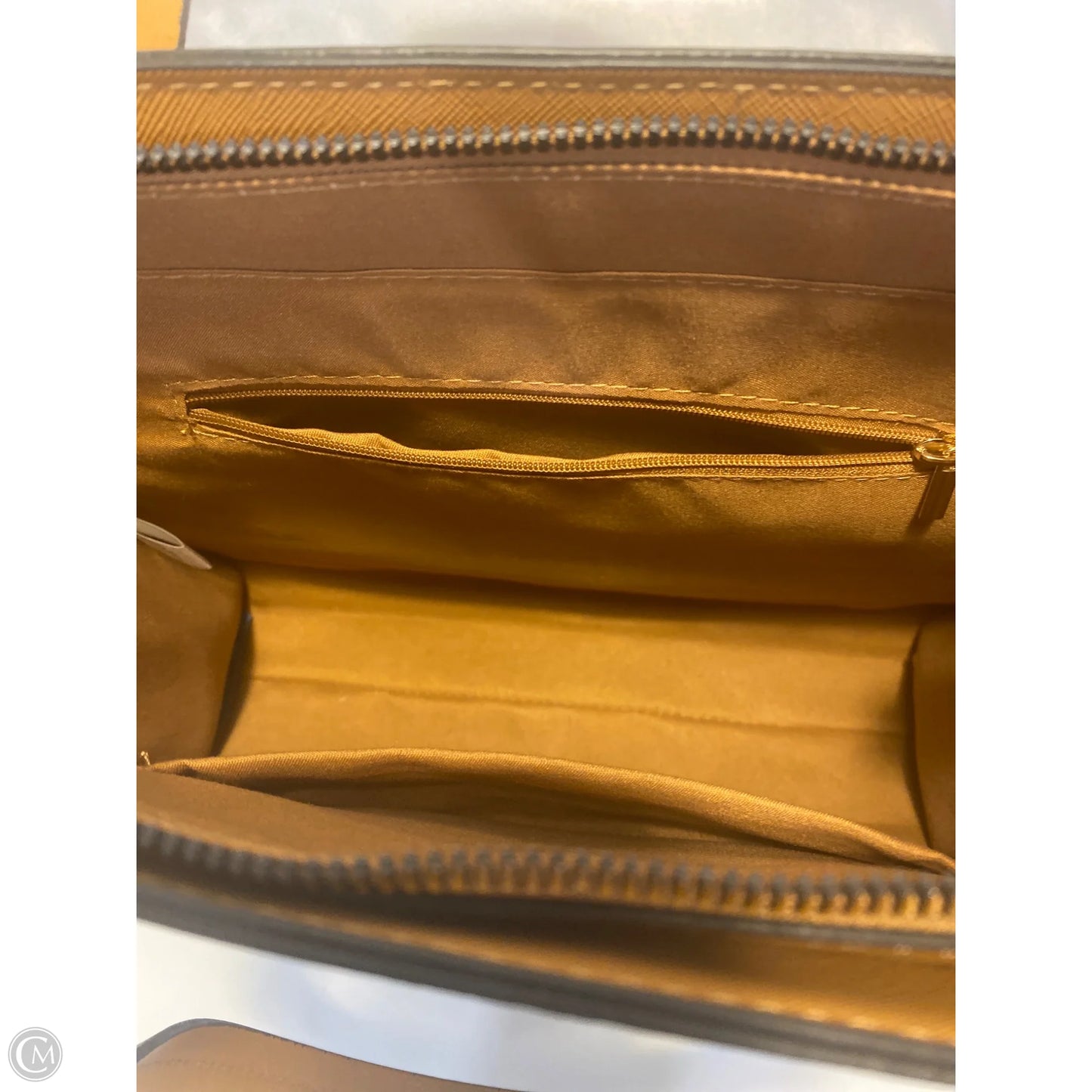 Handbag By Clothes Mentor, Size: Medium