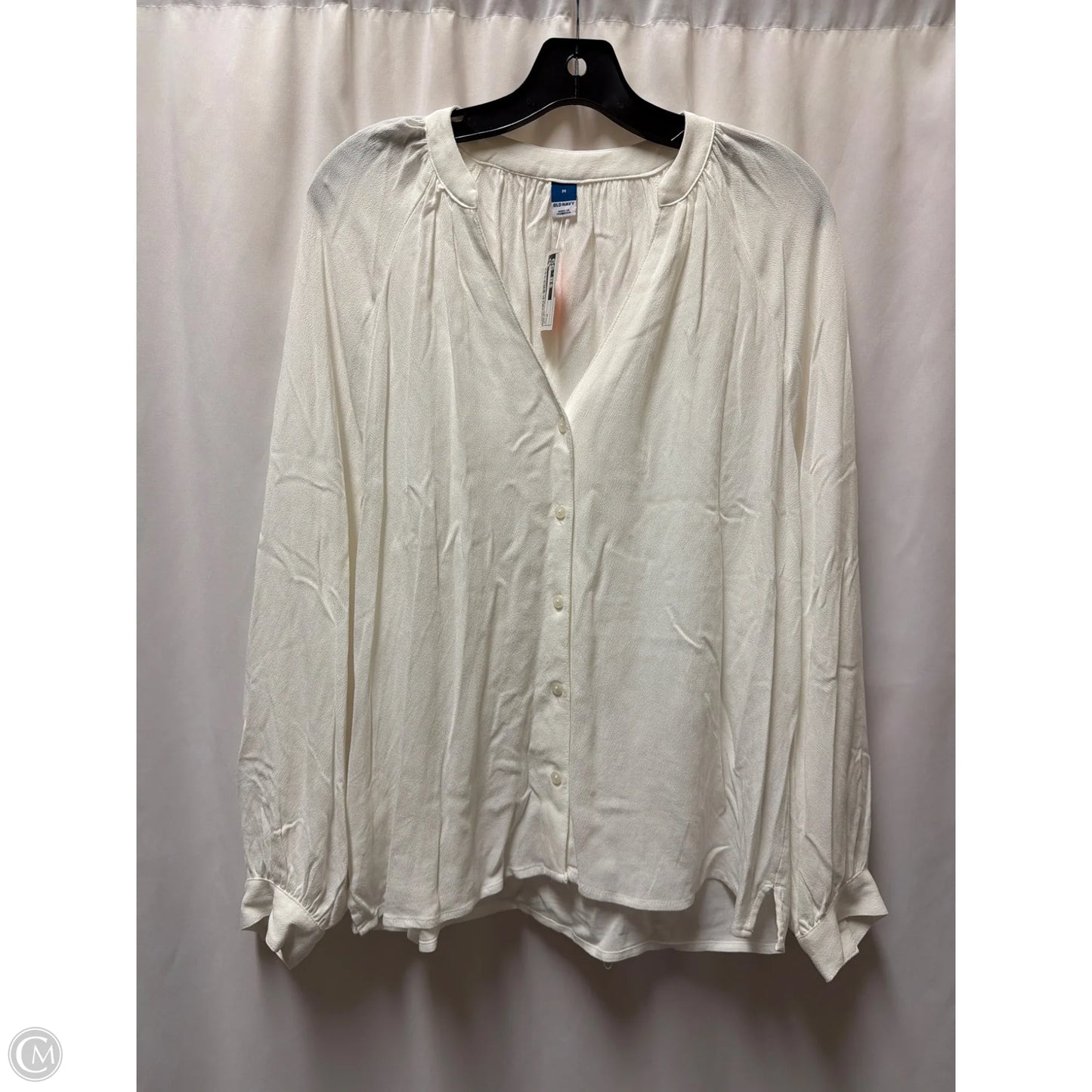 Top Long Sleeve By Old Navy In Cream, Size: M