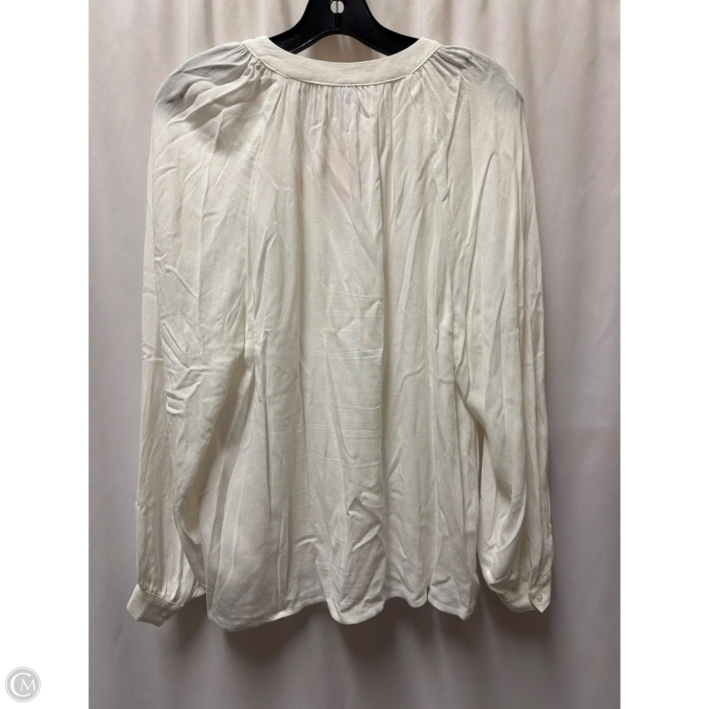 Top Long Sleeve By Old Navy In Cream, Size: M