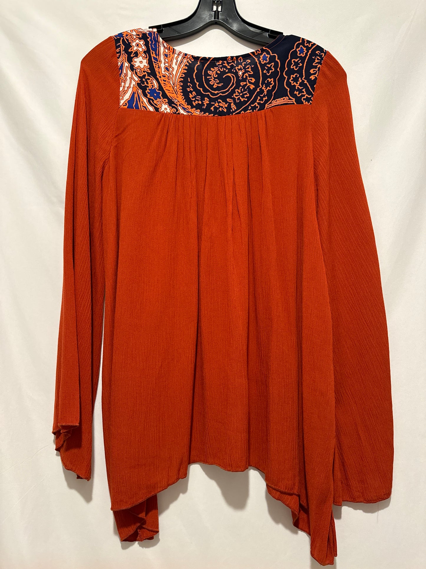 Top Long Sleeve By Clothes Mentor In Brown, Size: S