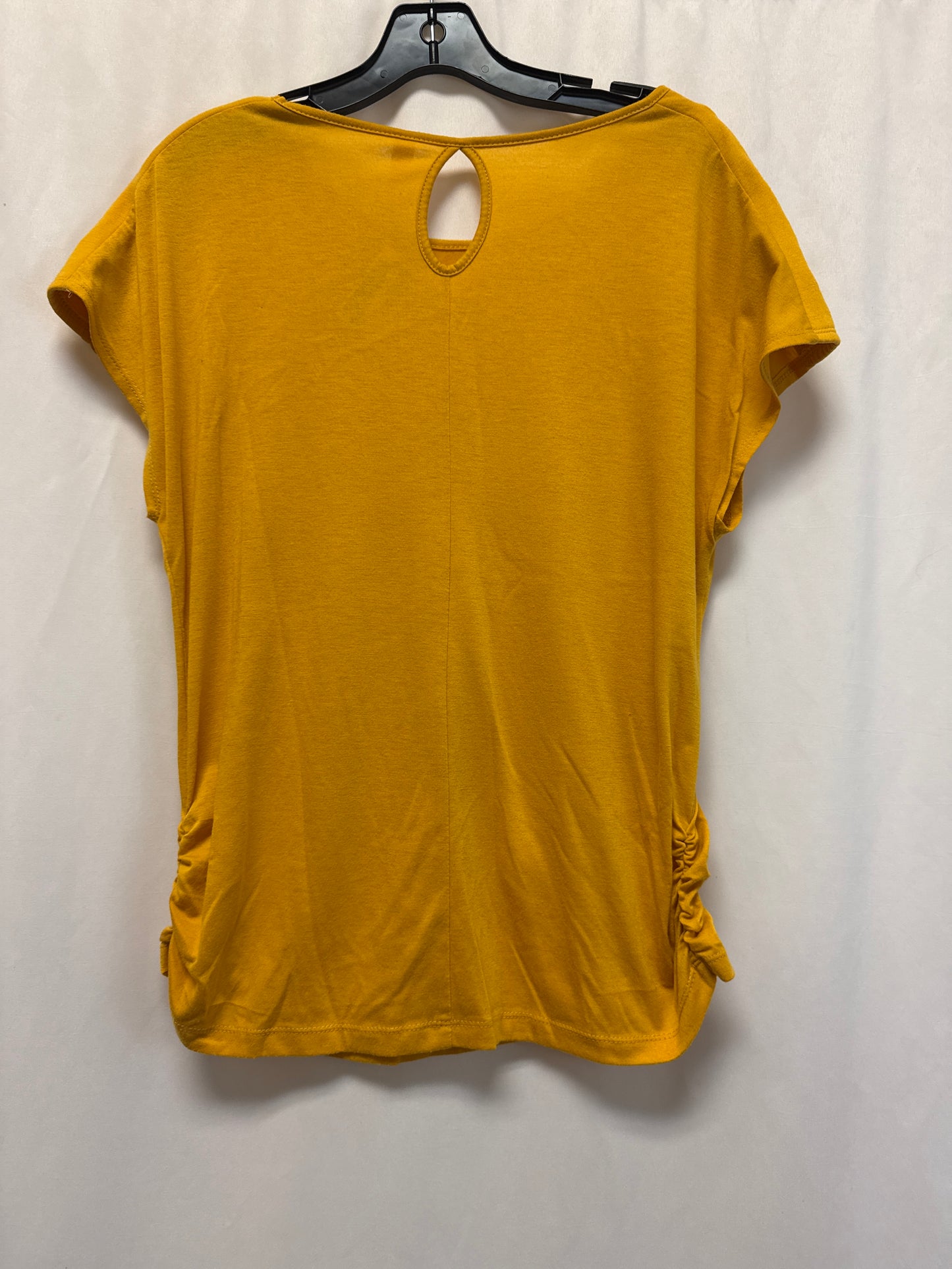 Top Short Sleeve By Perseption Concept In Yellow, Size: M