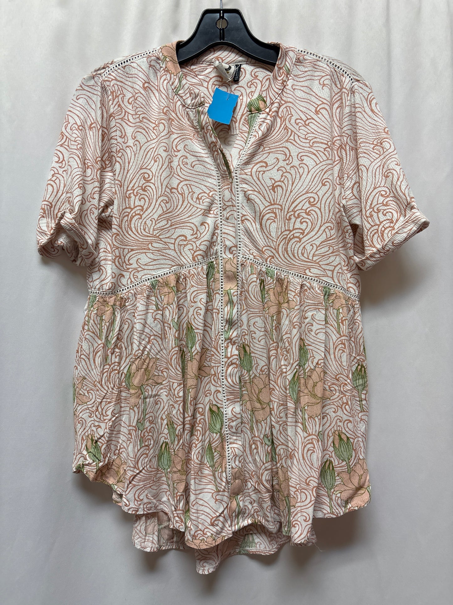 Top Short Sleeve By Anthropologie In Peach, Size: Xs