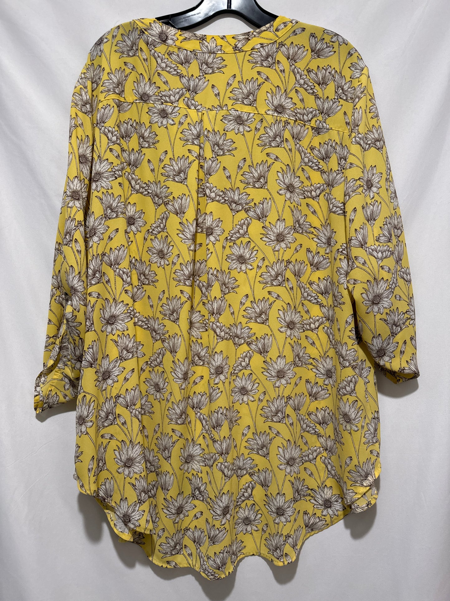 Top 3/4 Sleeve By Cato In Yellow, Size: 3x