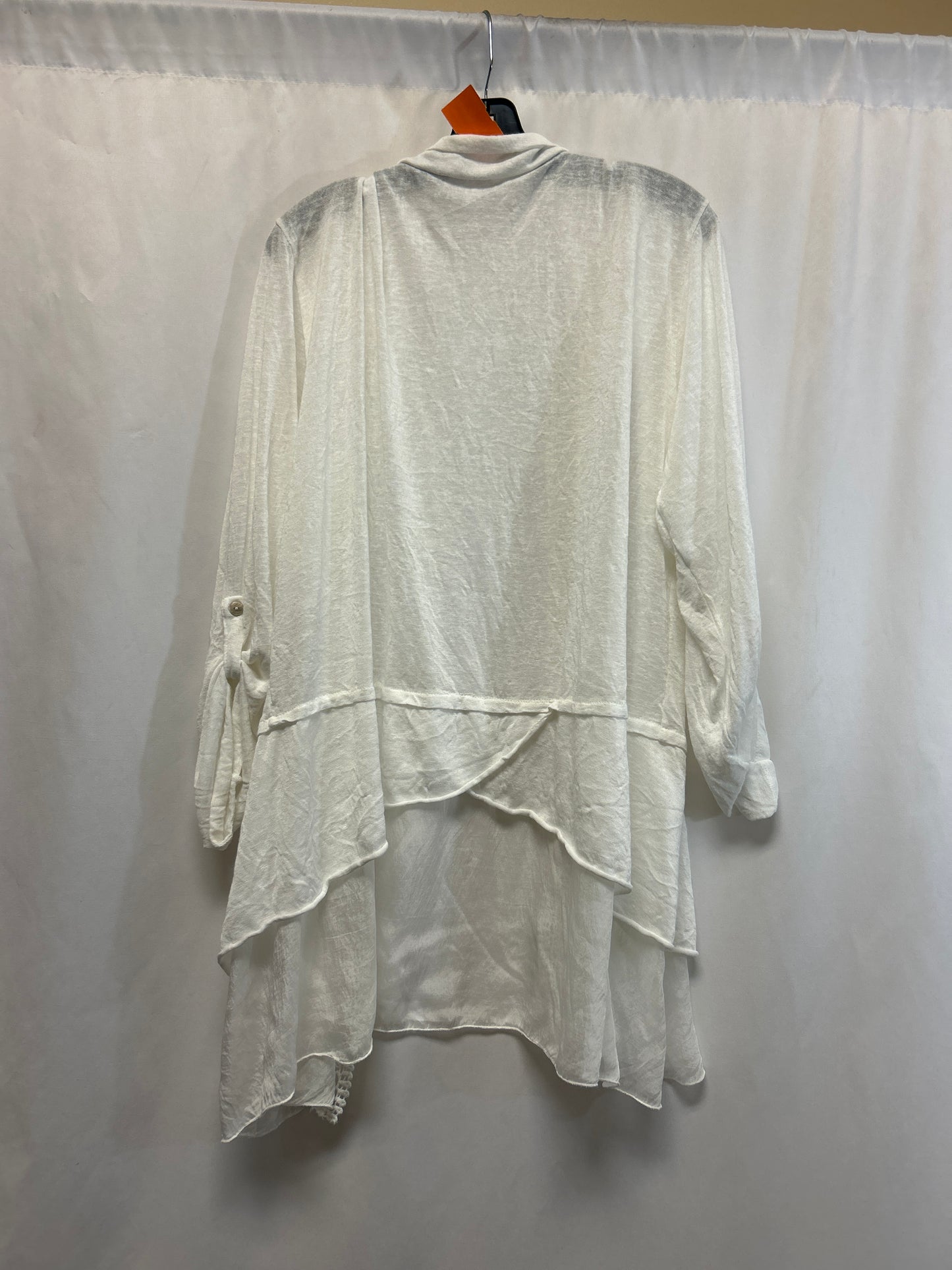 Cardigan By Clothes Mentor In White, Size: 3x