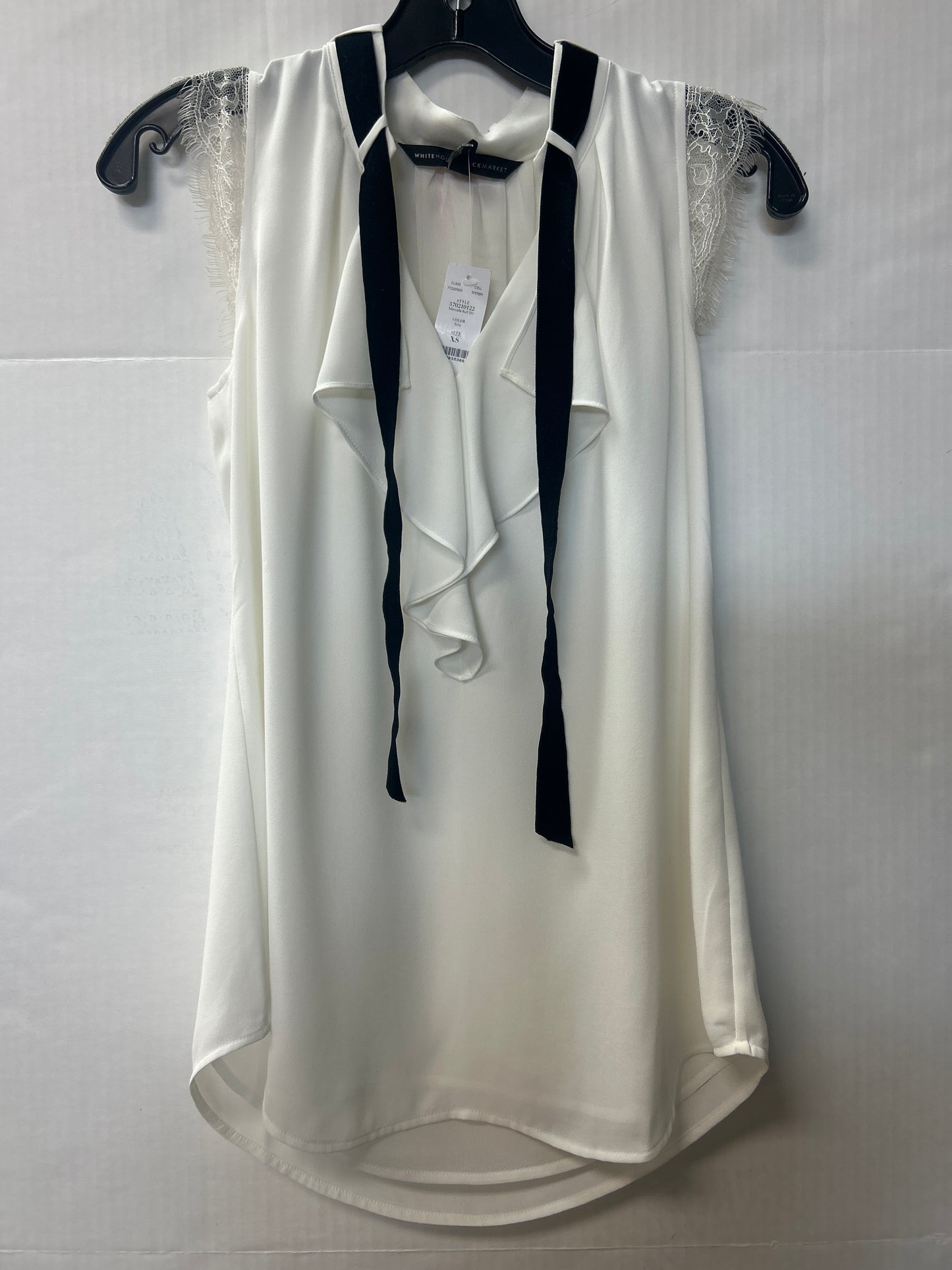 Top Short Sleeve By White House Black Market In White, Size: Xs