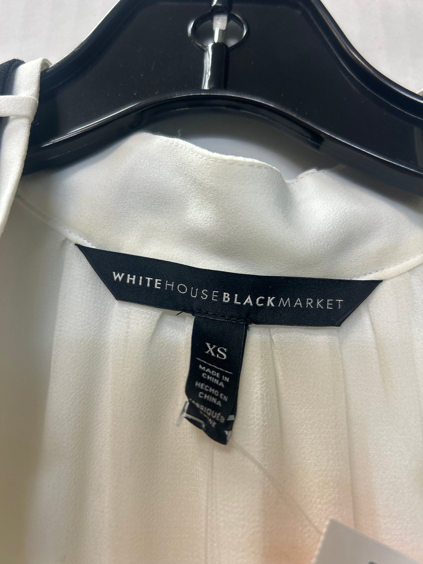 Top Short Sleeve By White House Black Market In White, Size: Xs