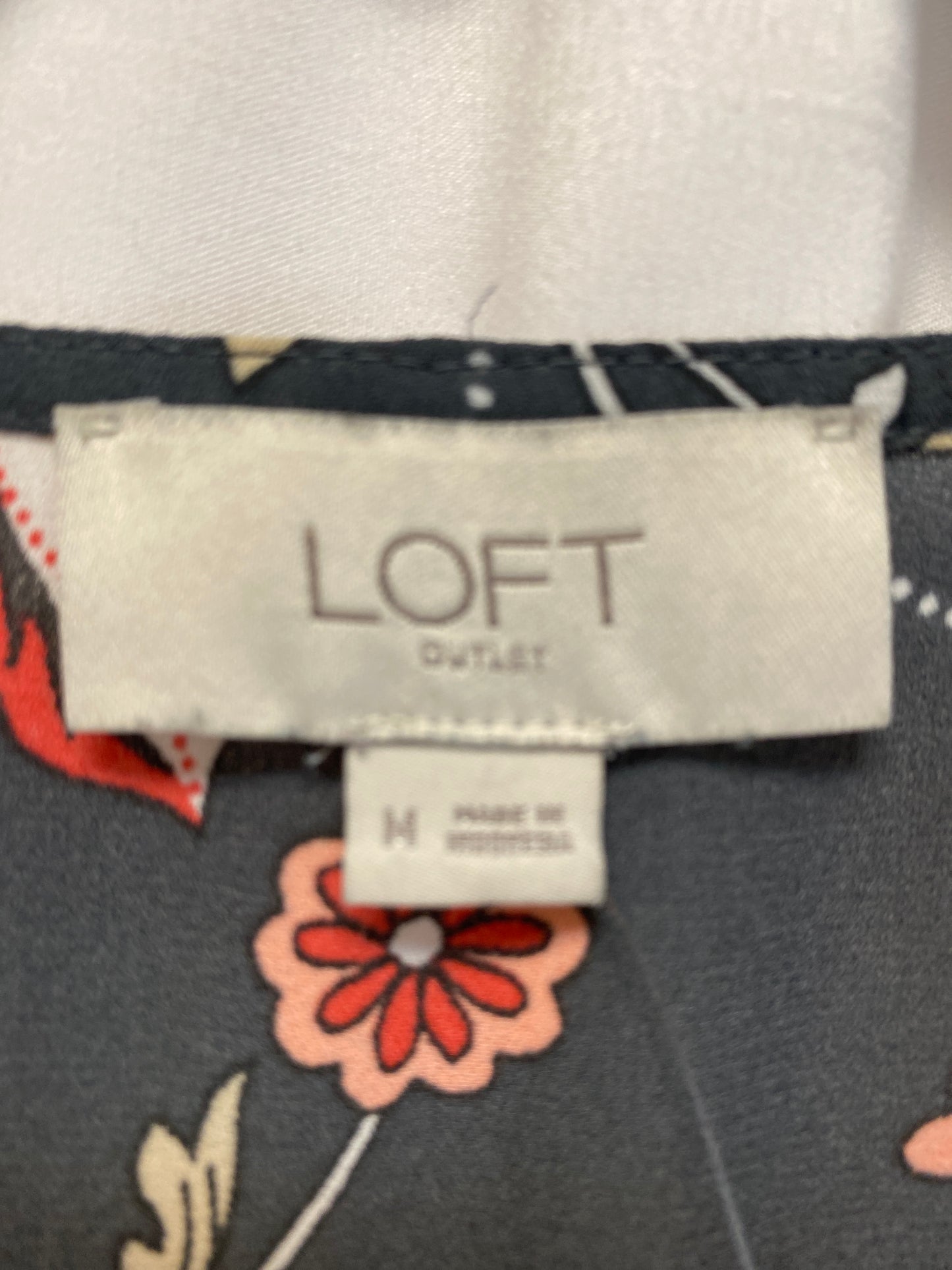 Top Long Sleeve By Loft In Grey, Size: M