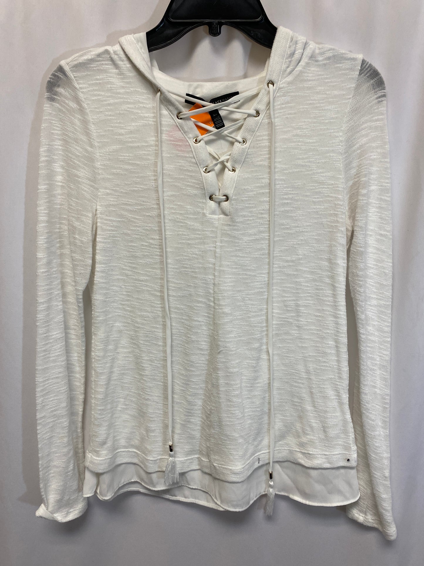 Top Long Sleeve By White House Black Market In White, Size: Xs