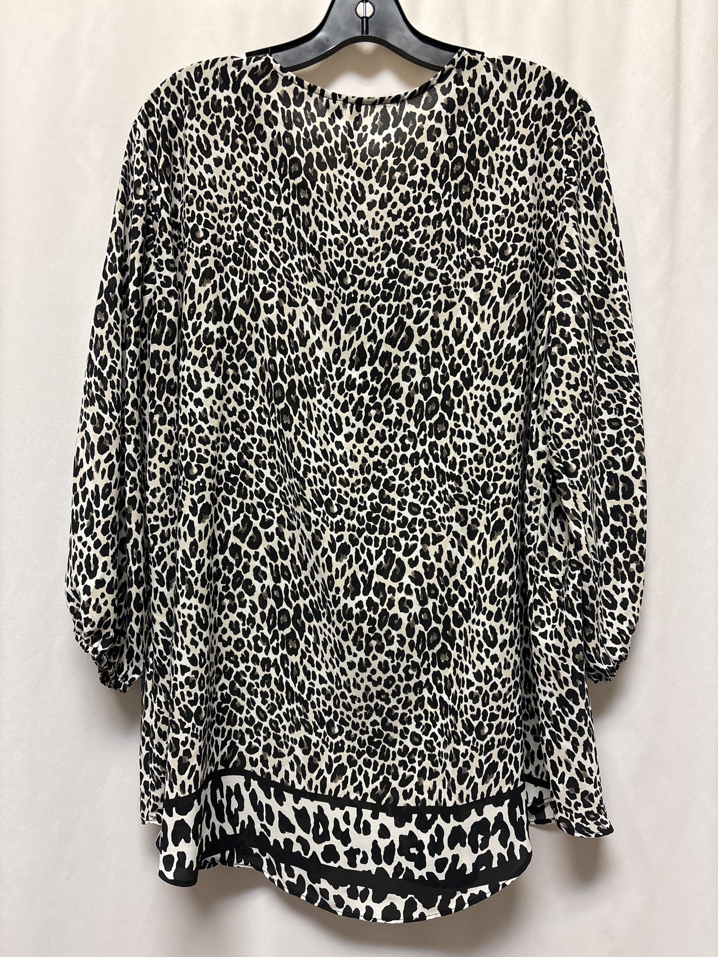 Top Long Sleeve By Cato  Size: 1x