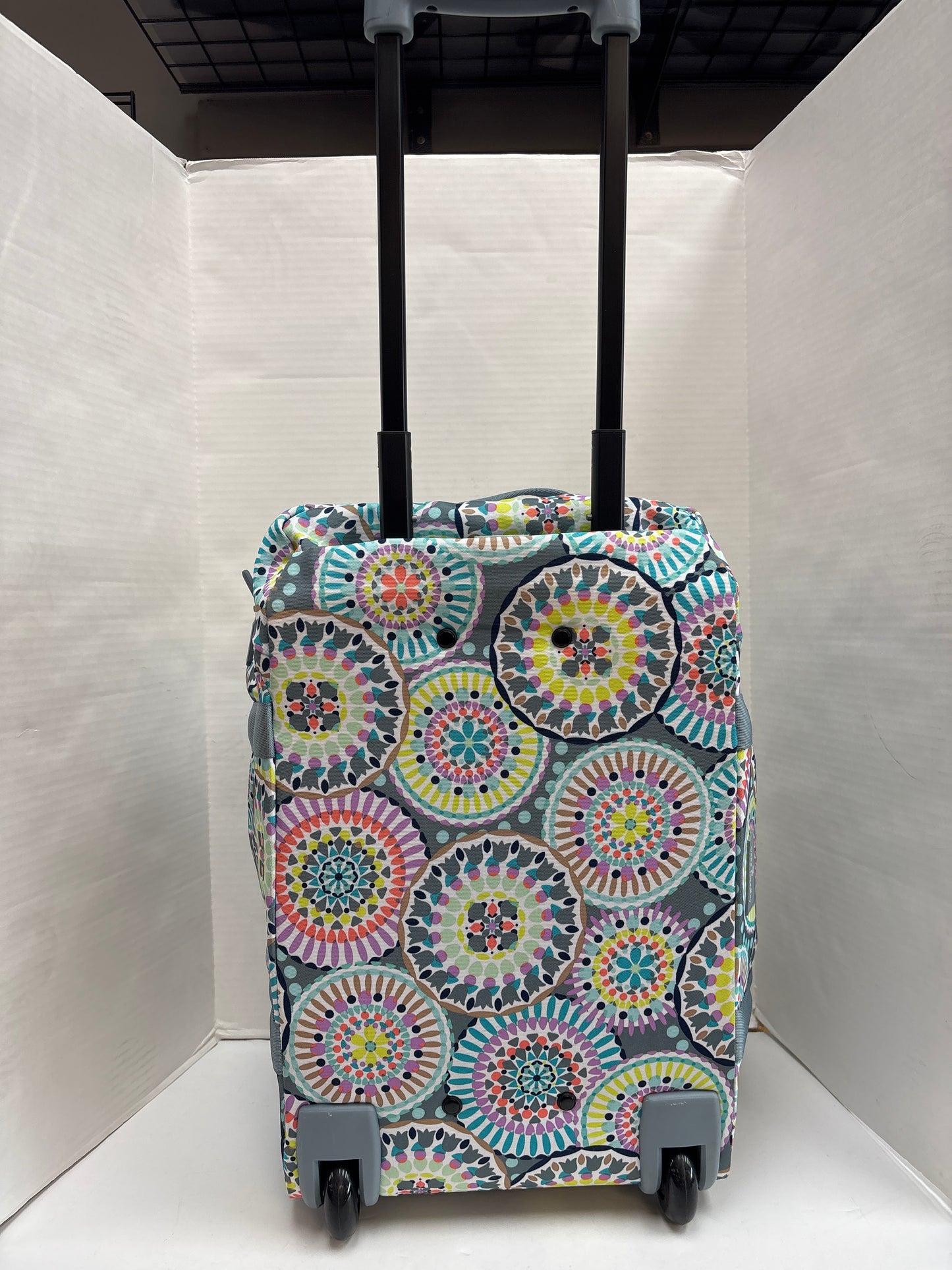 Luggage By Vera Bradley  Size: Large