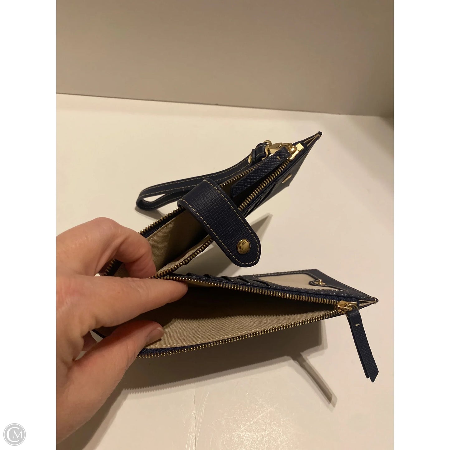 Wallet By Clothes Mentor, Size: Large