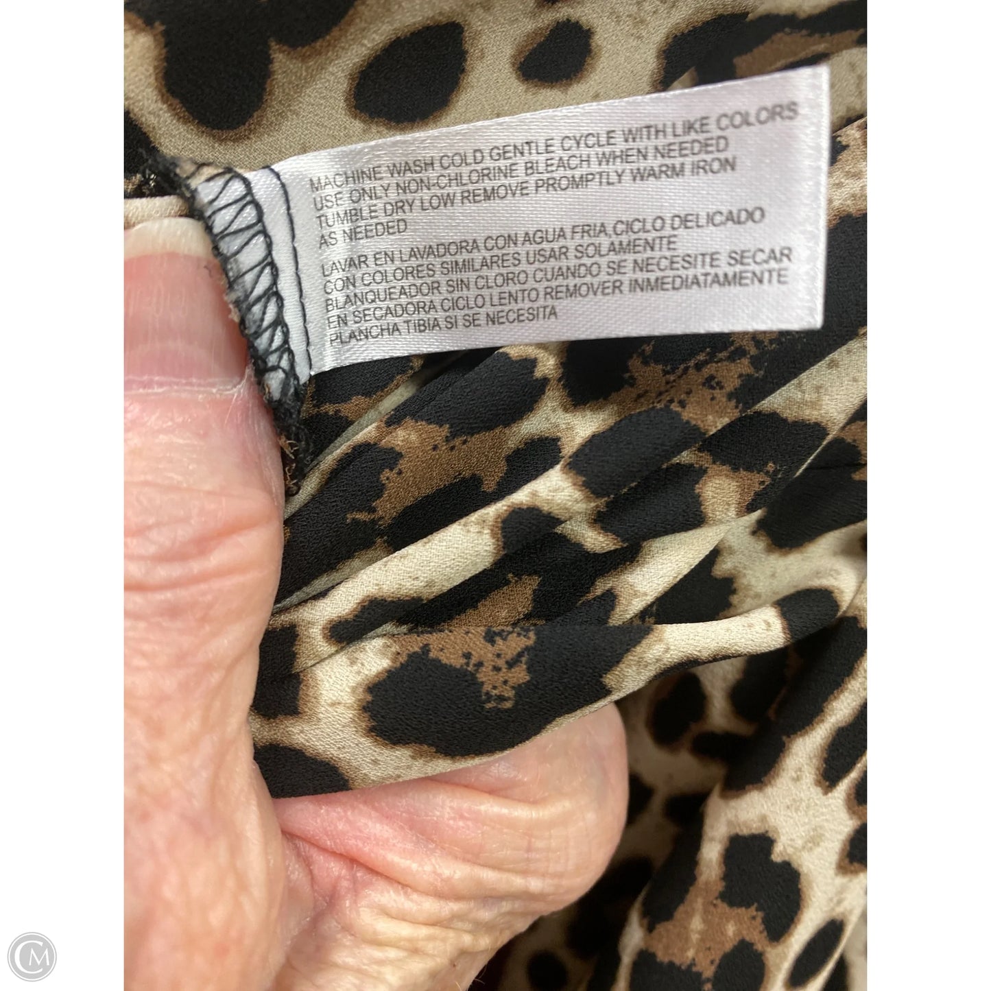 Top Long Sleeve By Clothes Mentor In Animal Print, Size: L