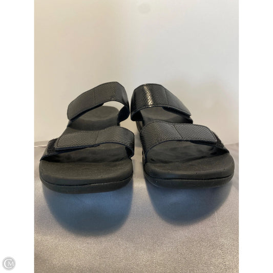 Sandals Flats By Cmf In Black, Size: 9.5