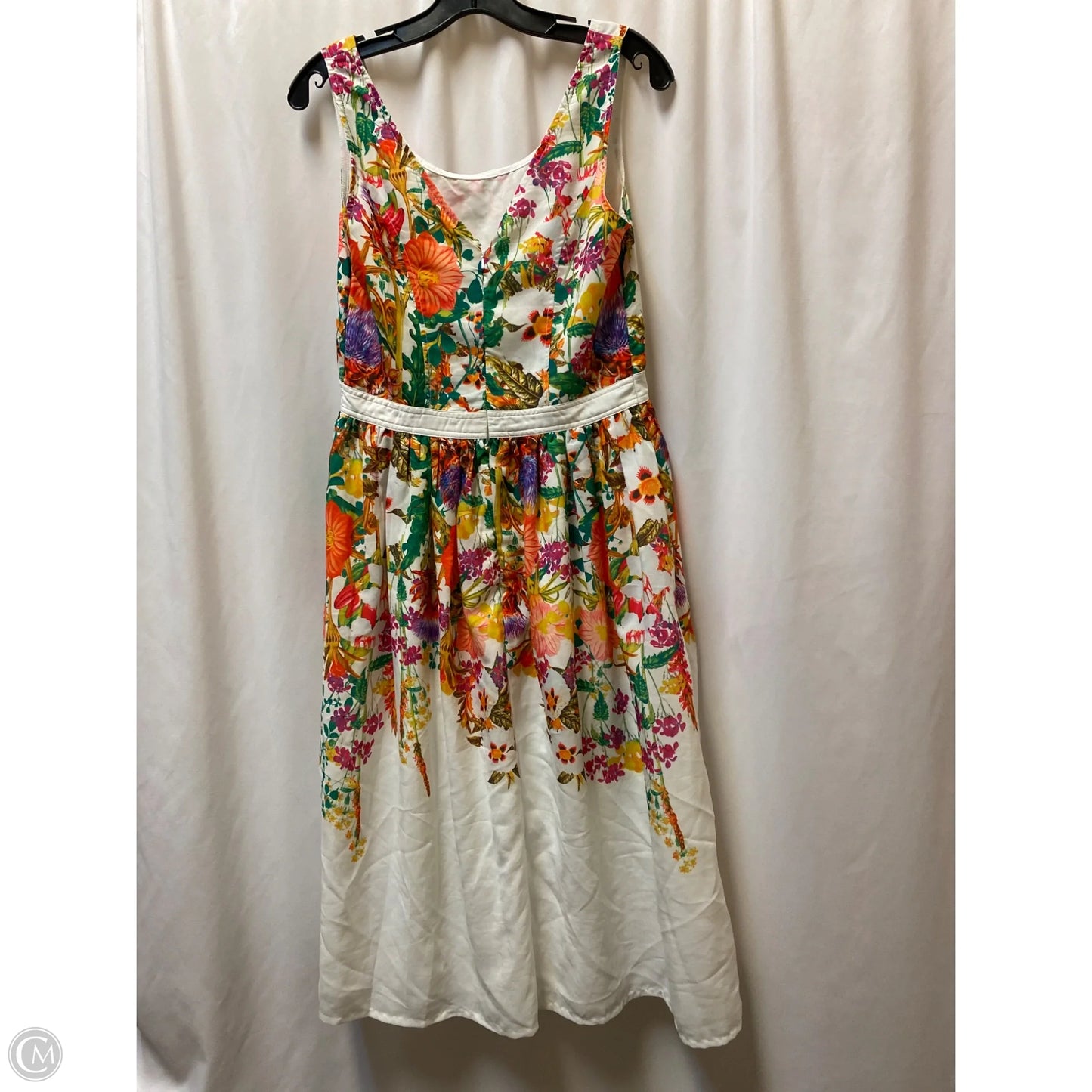 Dress Casual Midi By Clothes Mentor In White, Size: M