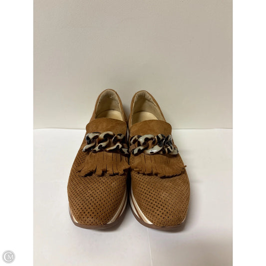 Shoes Sneakers By Cma In Beige, Size: 9.5