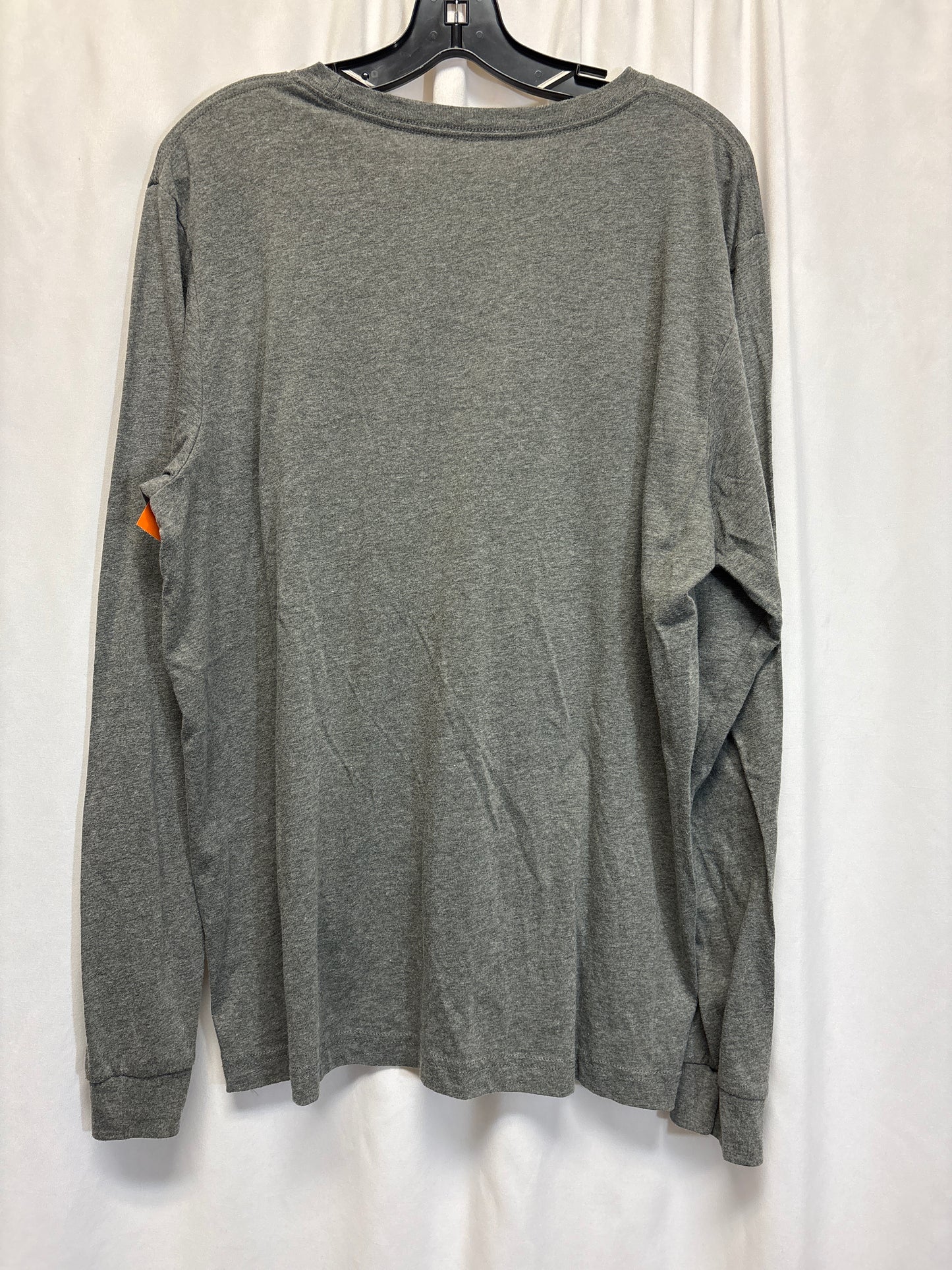 Top Long Sleeve By Clothes Mentor In Grey, Size: L