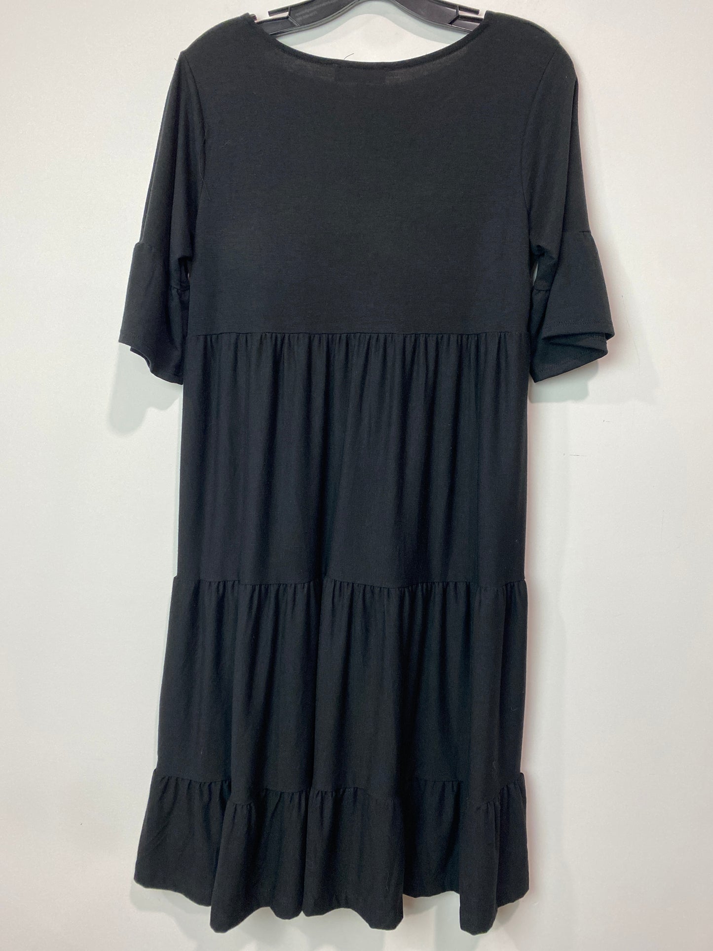 Dress Casual Midi By Zenana Outfitters  Size: M