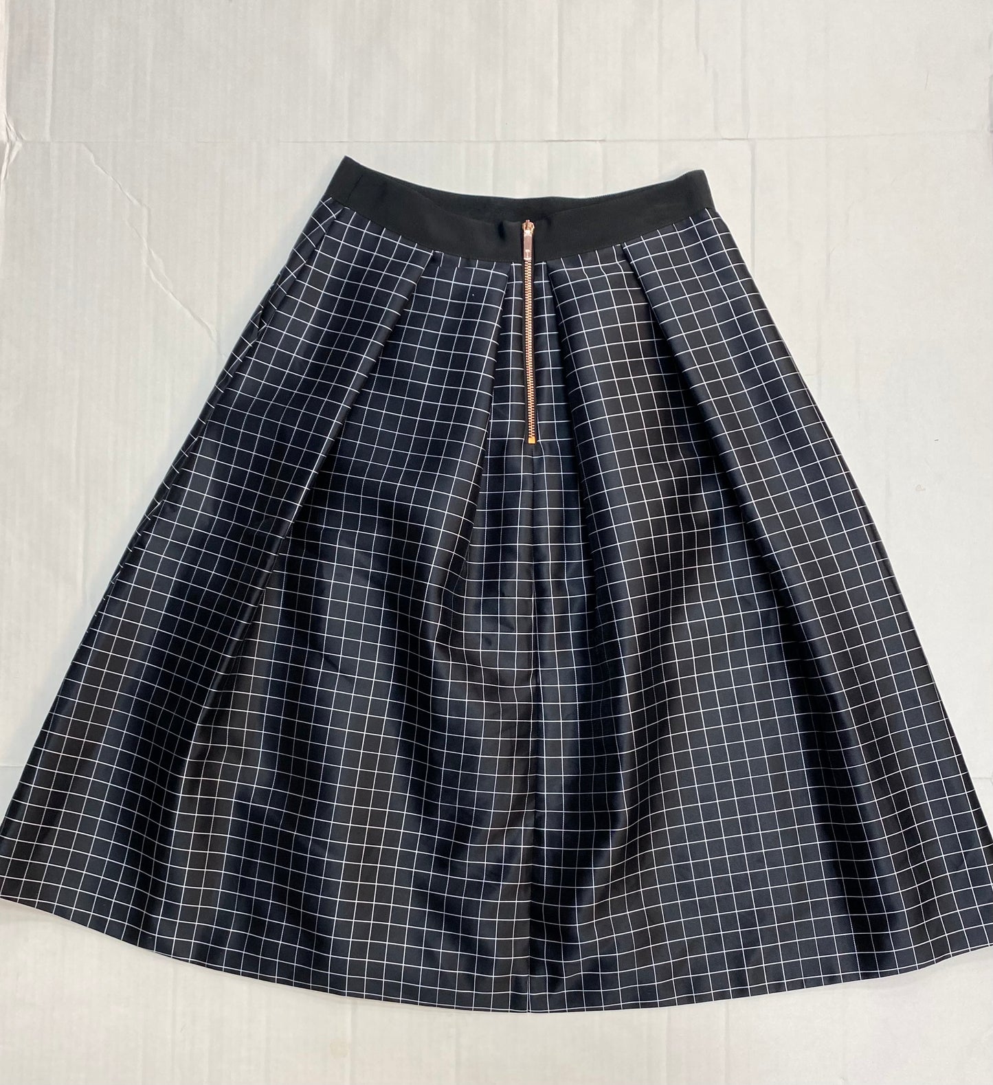 Skirt Midi By Ted Baker  Size: 2