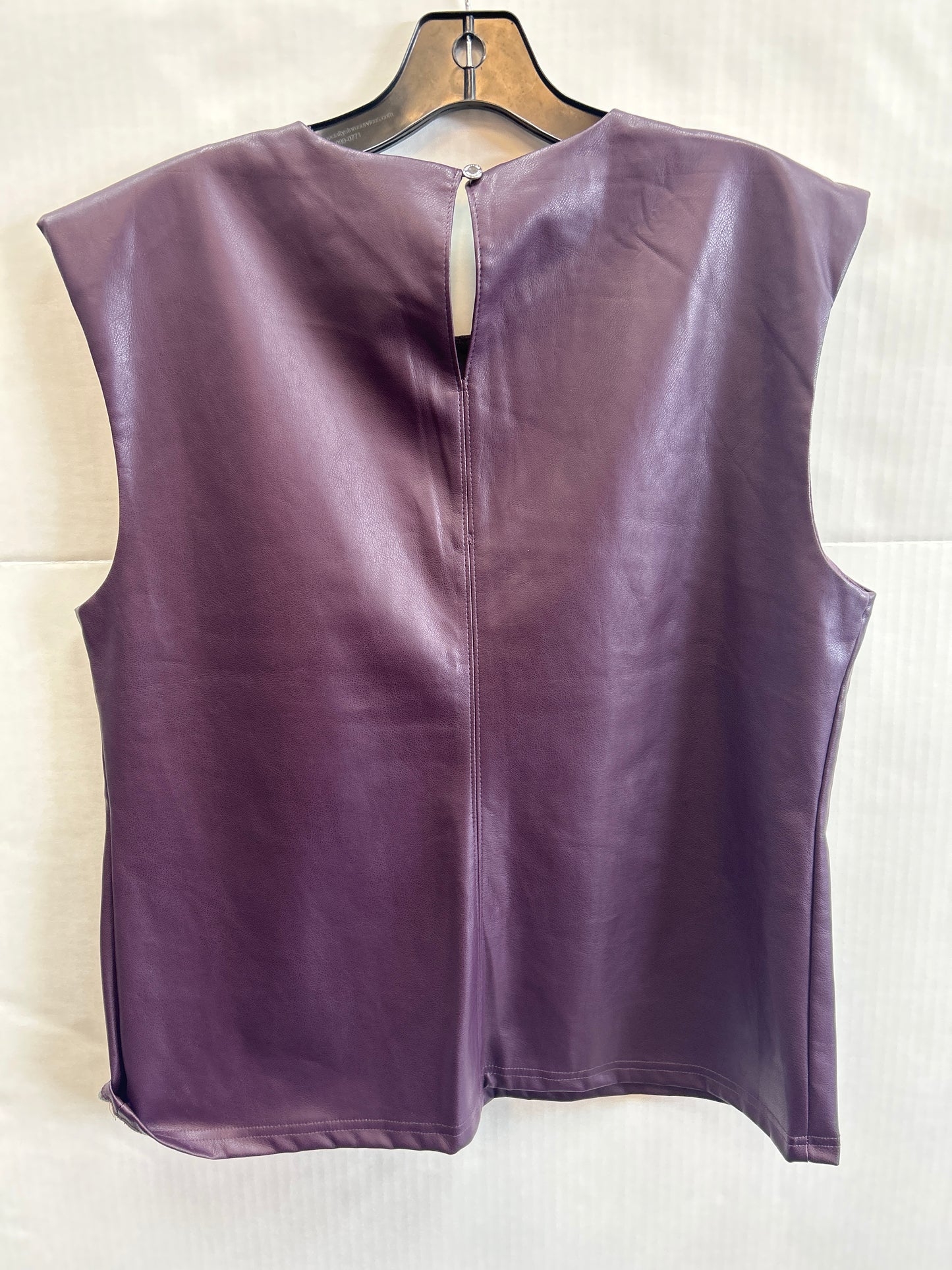 Top Sleeveless By Calvin Klein  Size: M