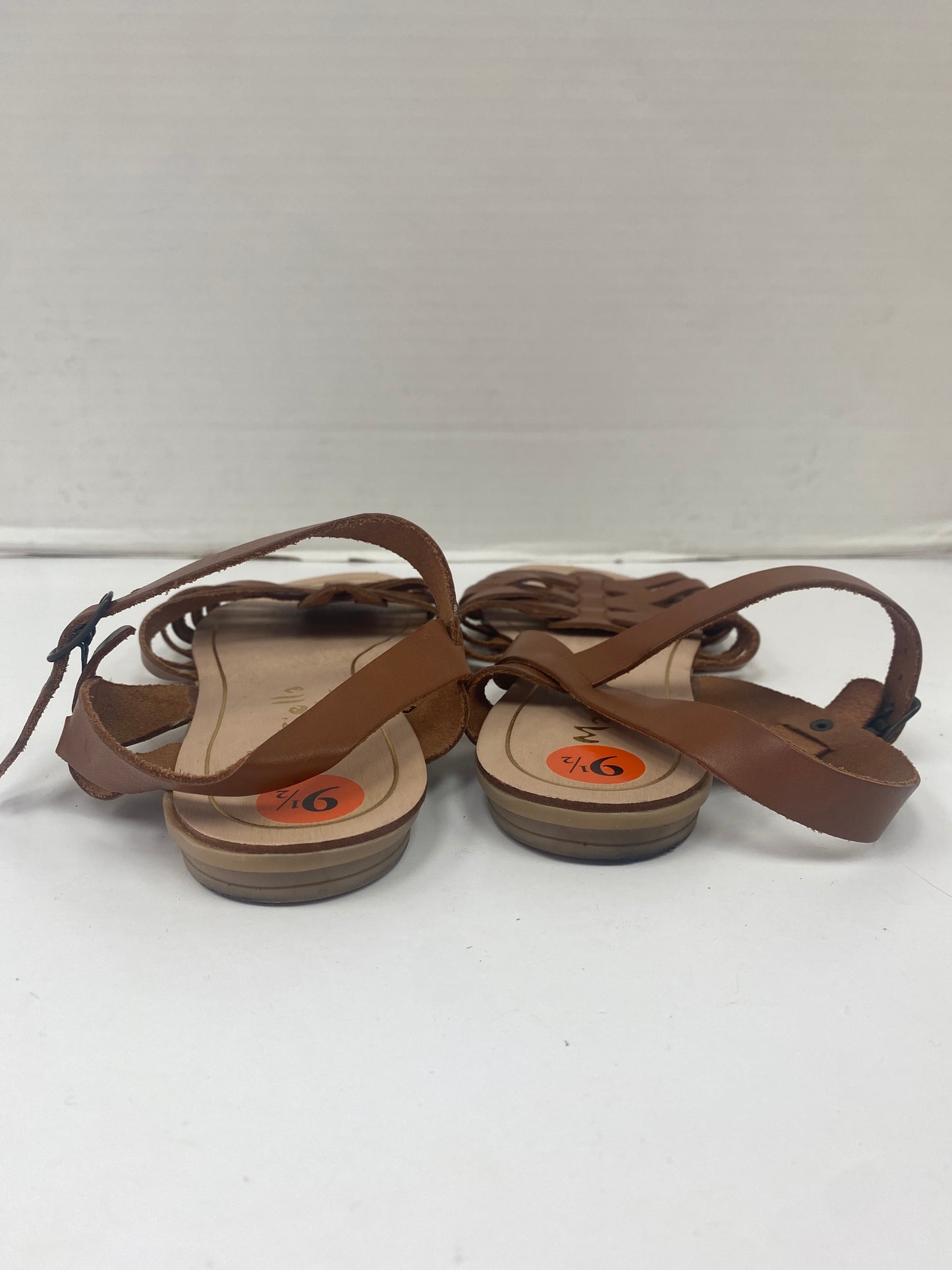 Sandals Flats By Cmf  Size: 9.5