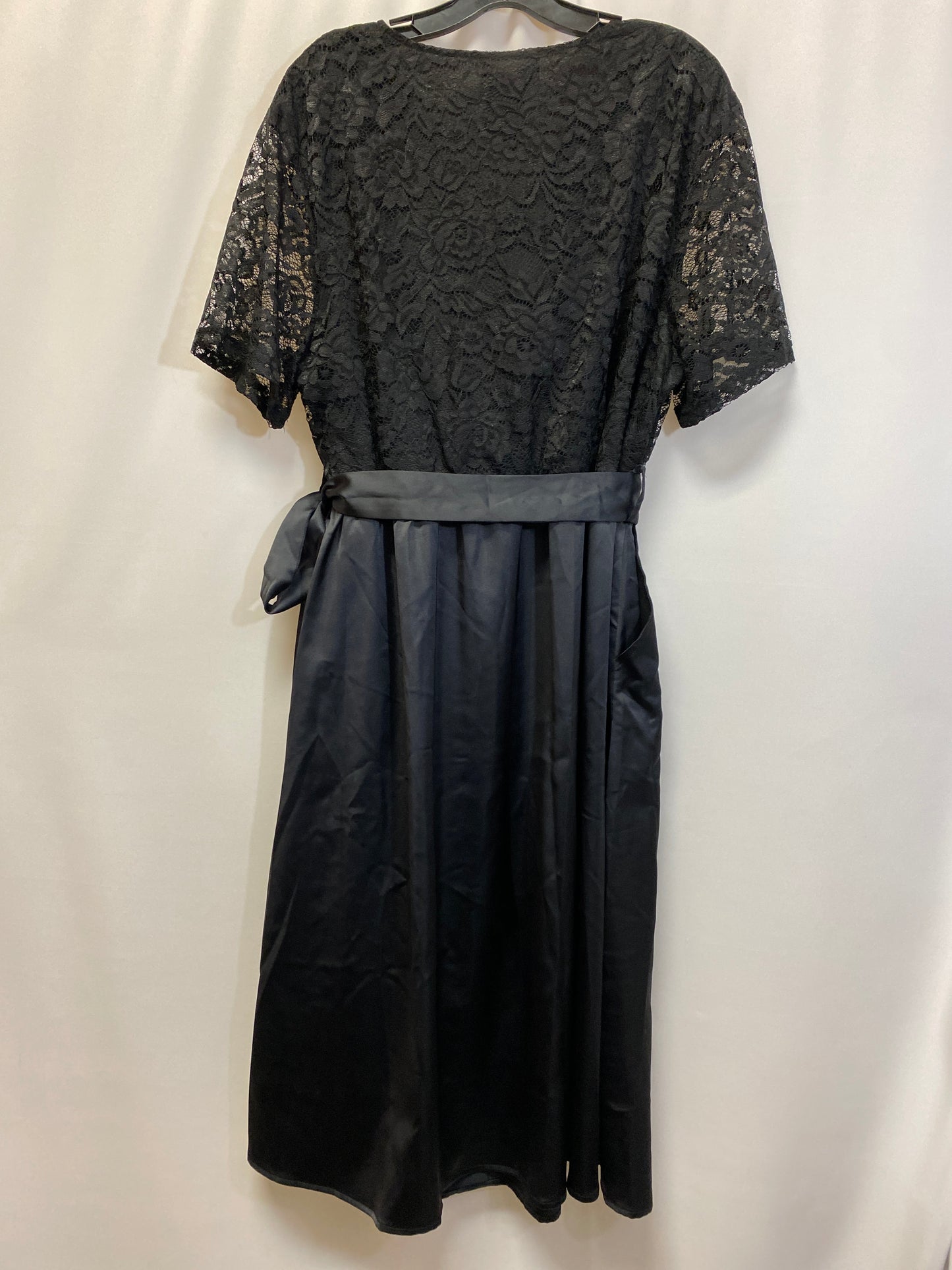 Black Dress Party Midi Clothes Mentor, Size 2x