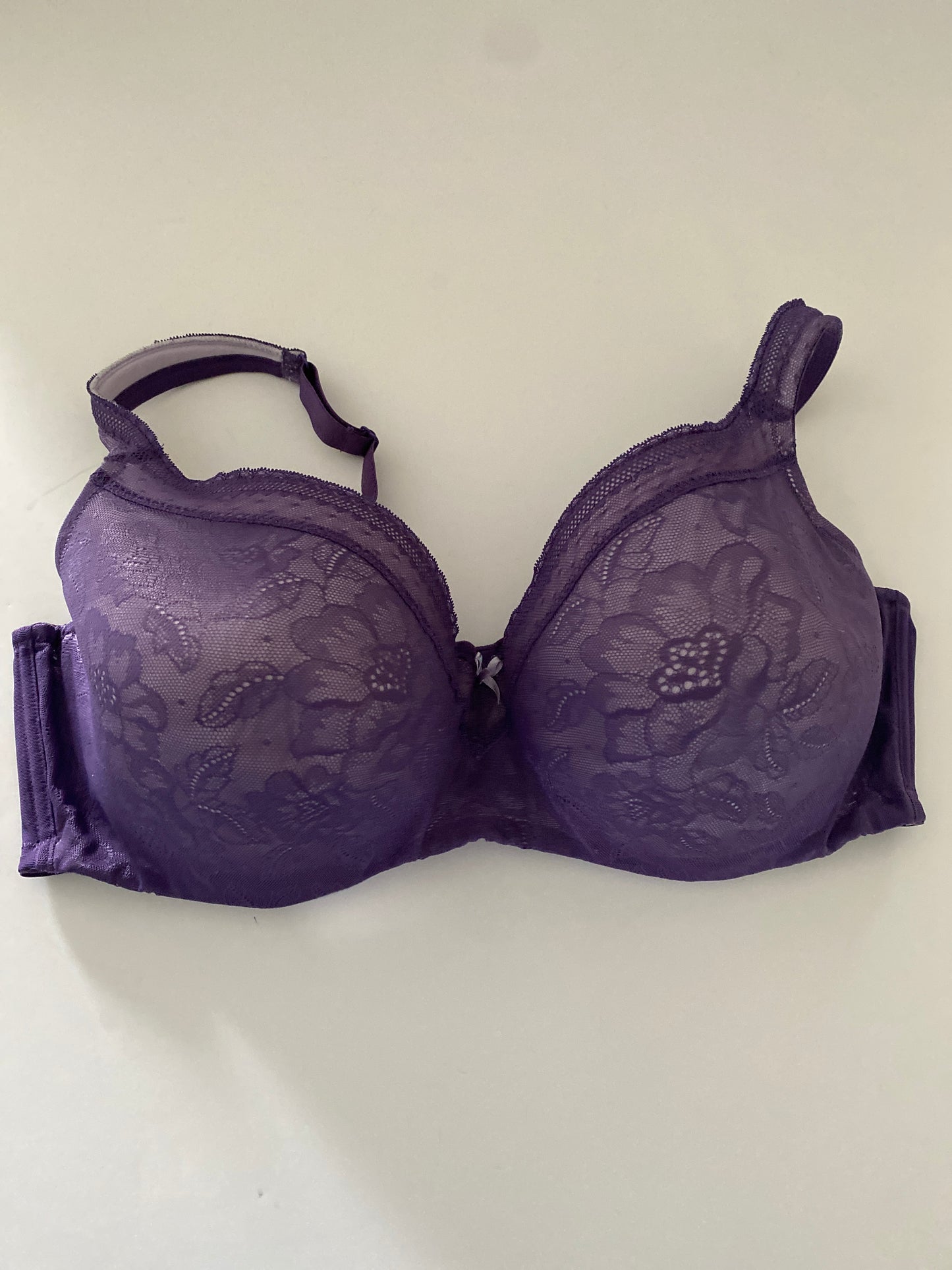 Purple Bra Cacique, Size 44