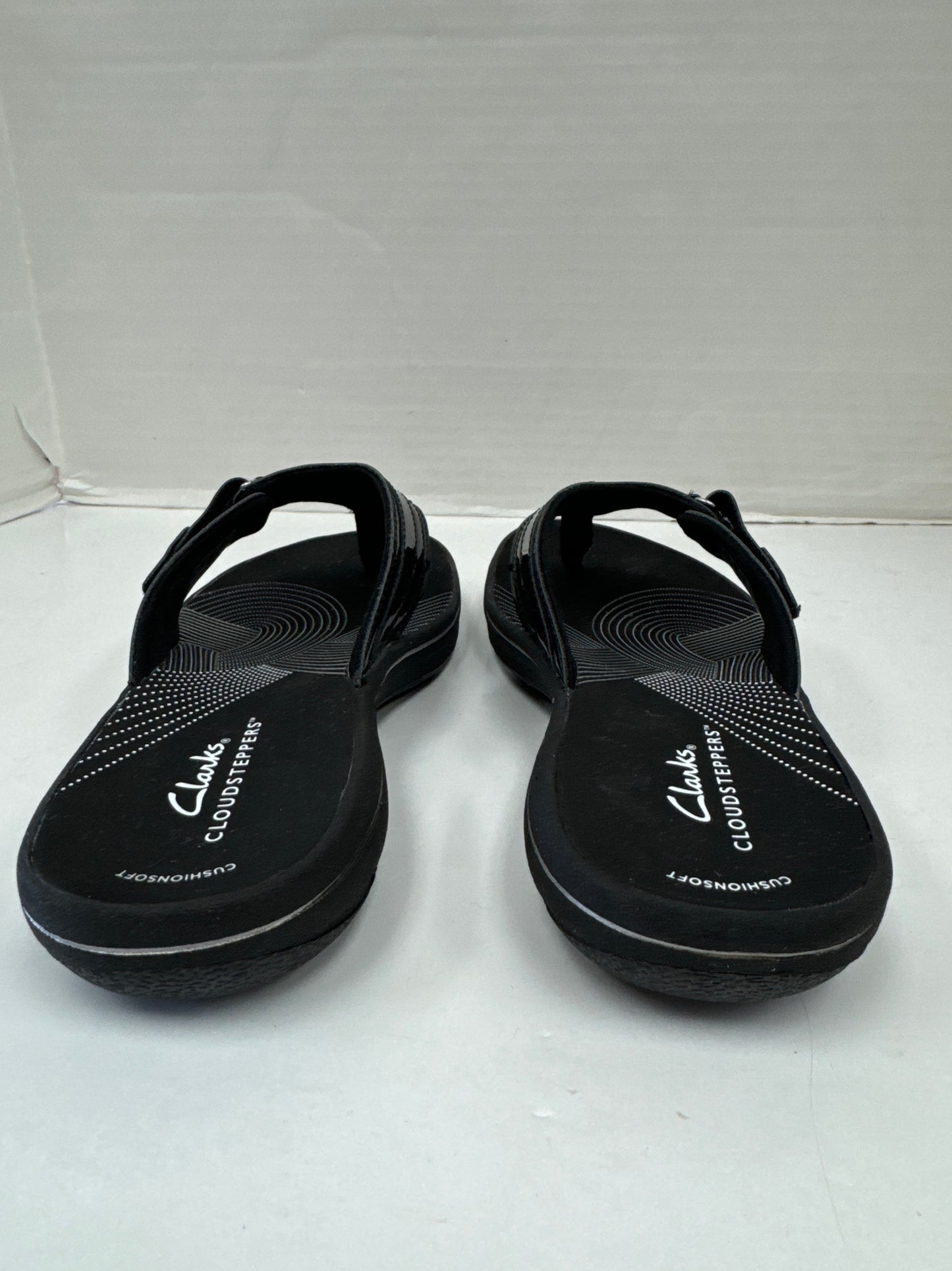 Black Sandals Flats Clarks, Size 8