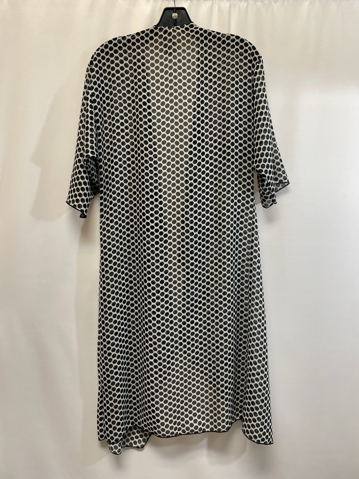 Black & White Swimwear Cover-up Lularoe, Size S