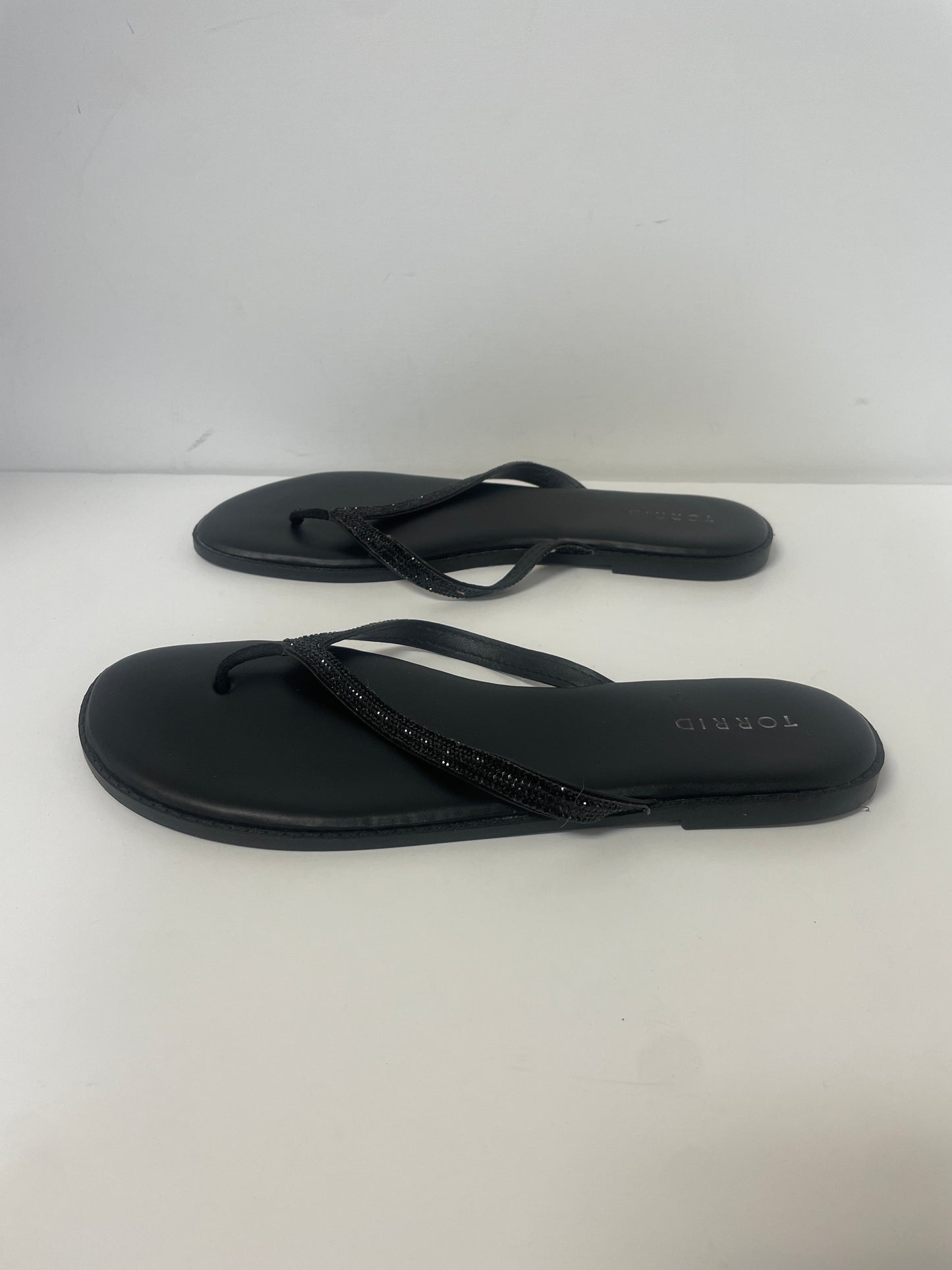 Black Sandals Flip Flops Torrid, Size 11