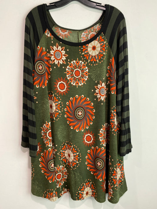 Green Top Long Sleeve Clothes Mentor, Size 3x