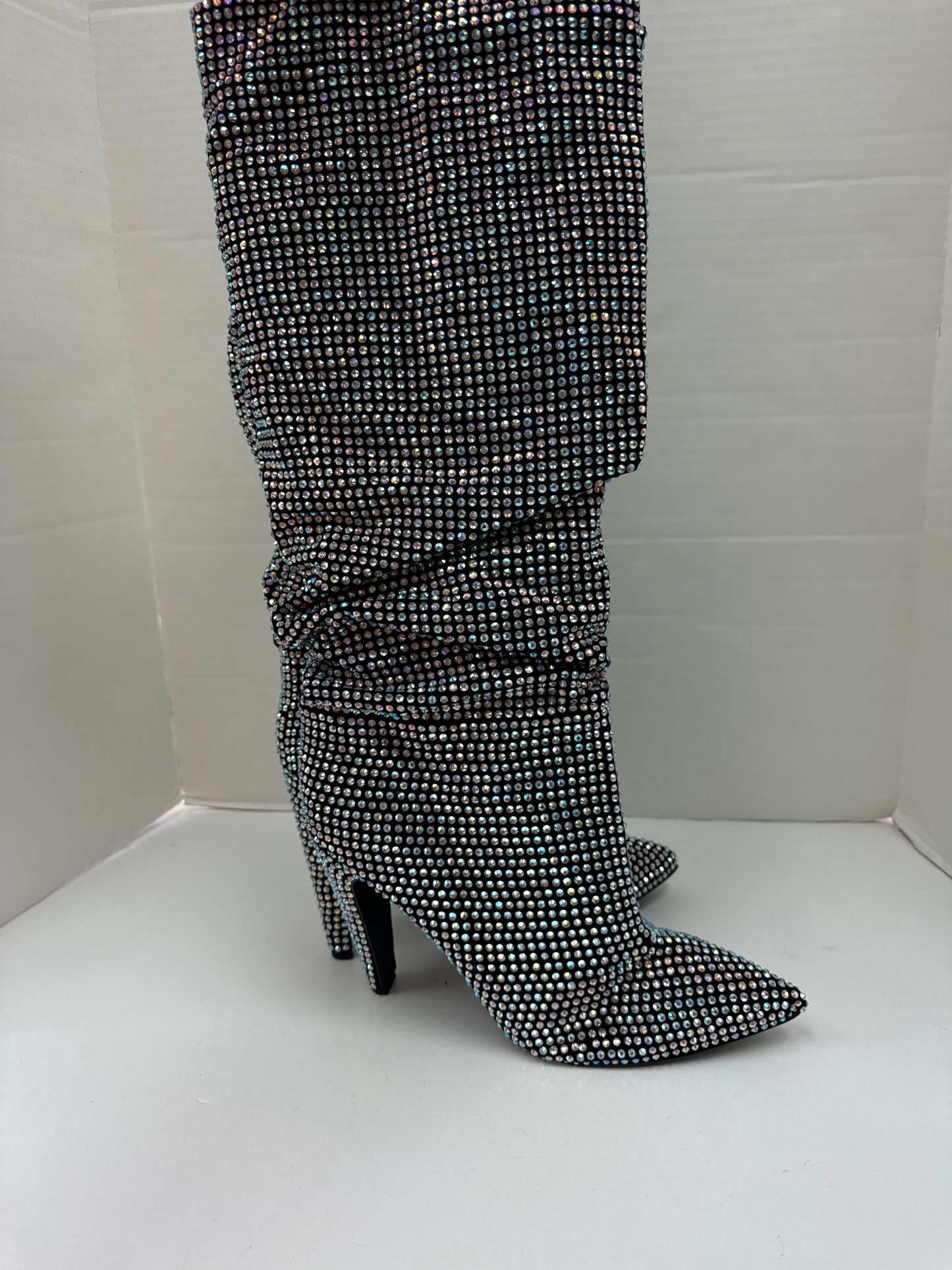 Silver Boots Knee Heels Clothes Mentor, Size 11