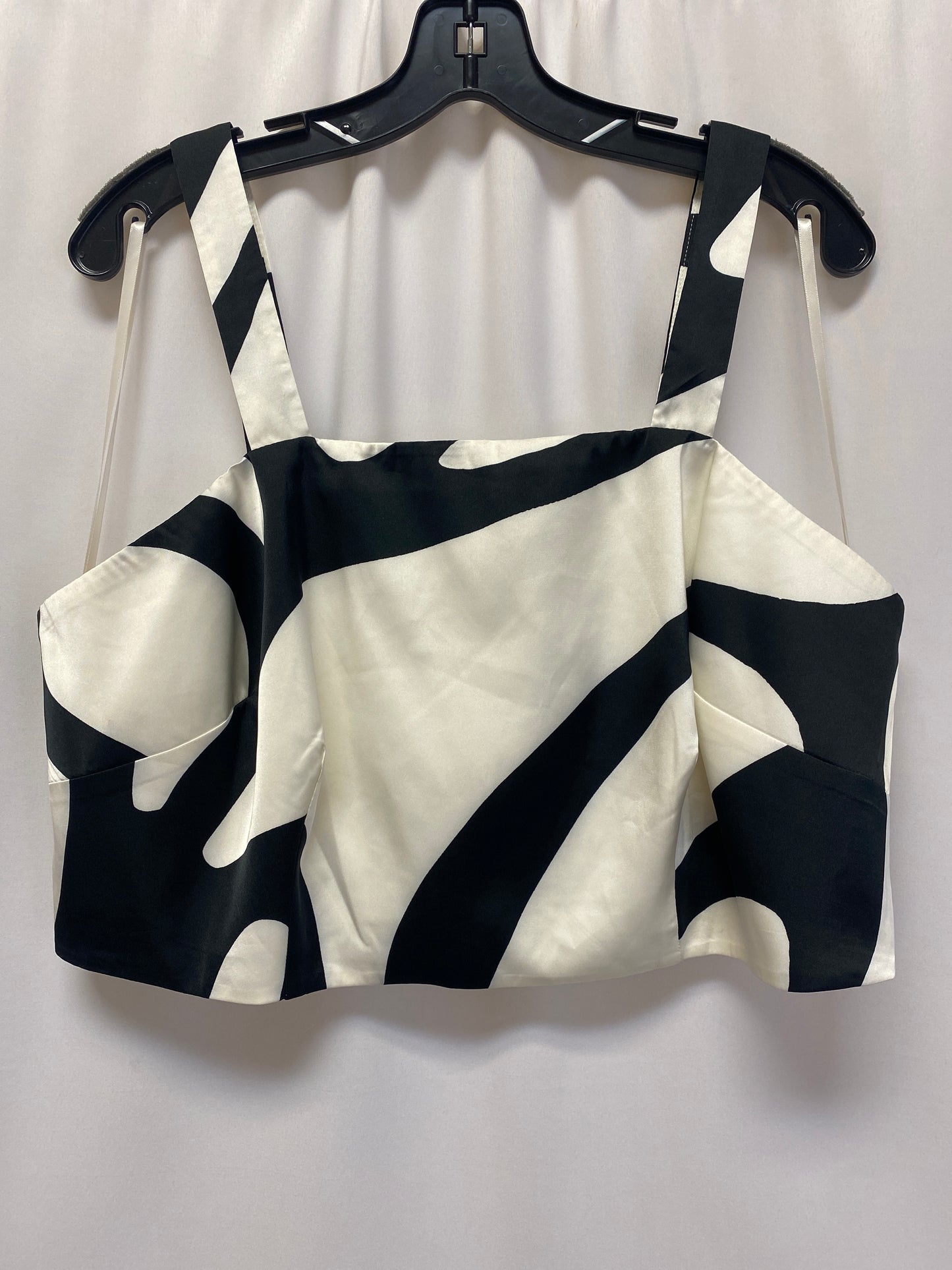 Black & White Tank Top Clothes Mentor, Size 1x