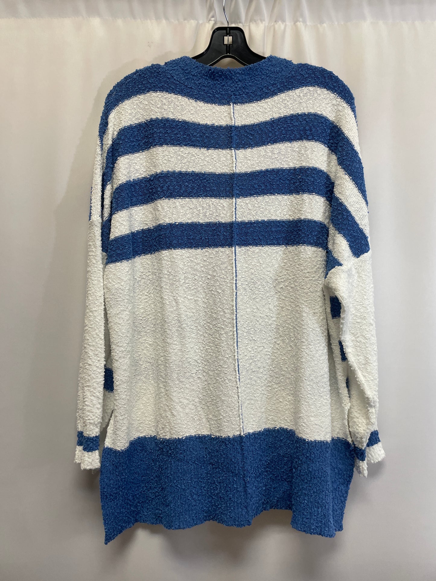 Sweater Cardigan By Clothes Mentor In Blue & White, Size: L