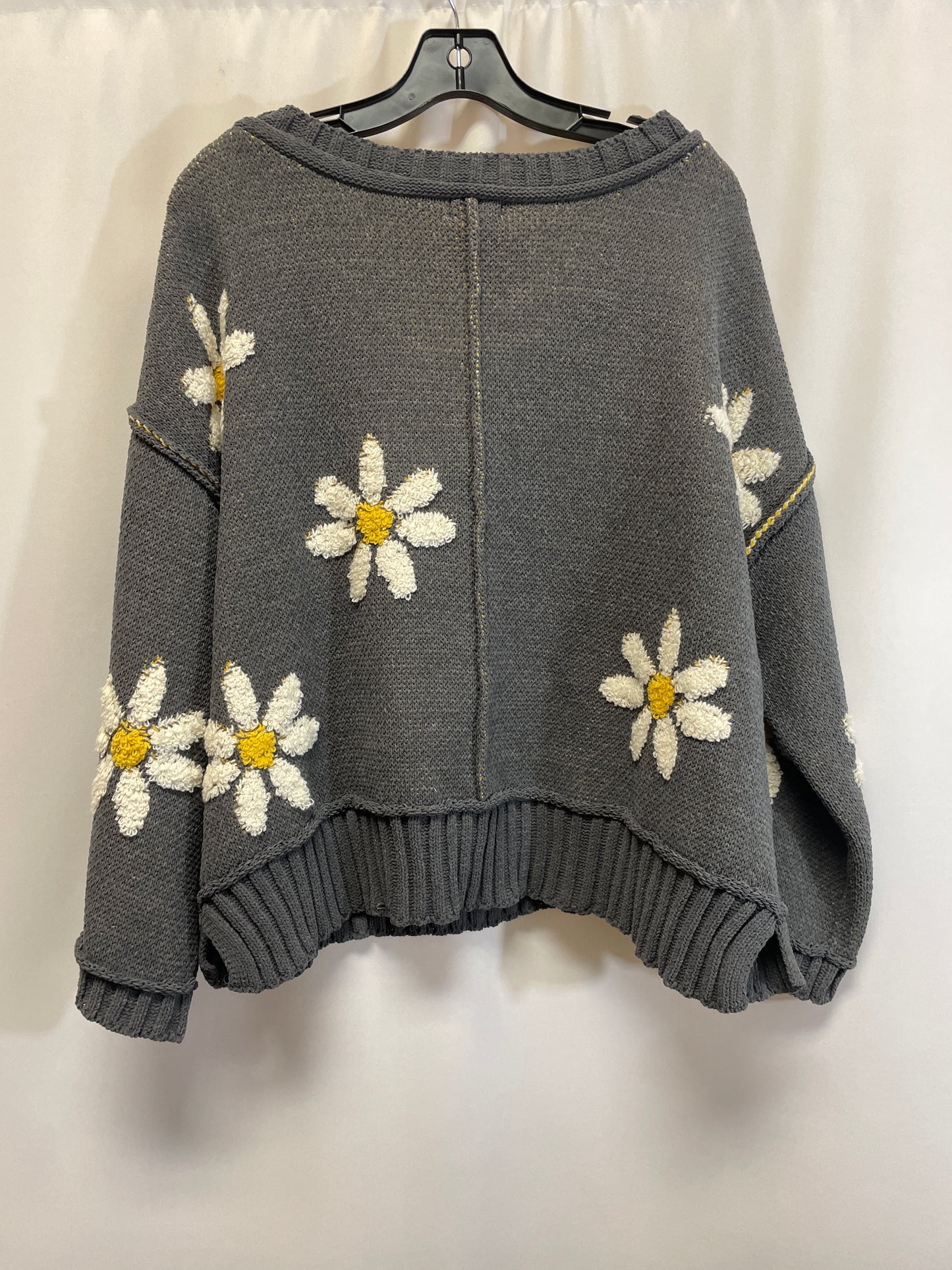 Sweater By Pol In Grey, Size: S