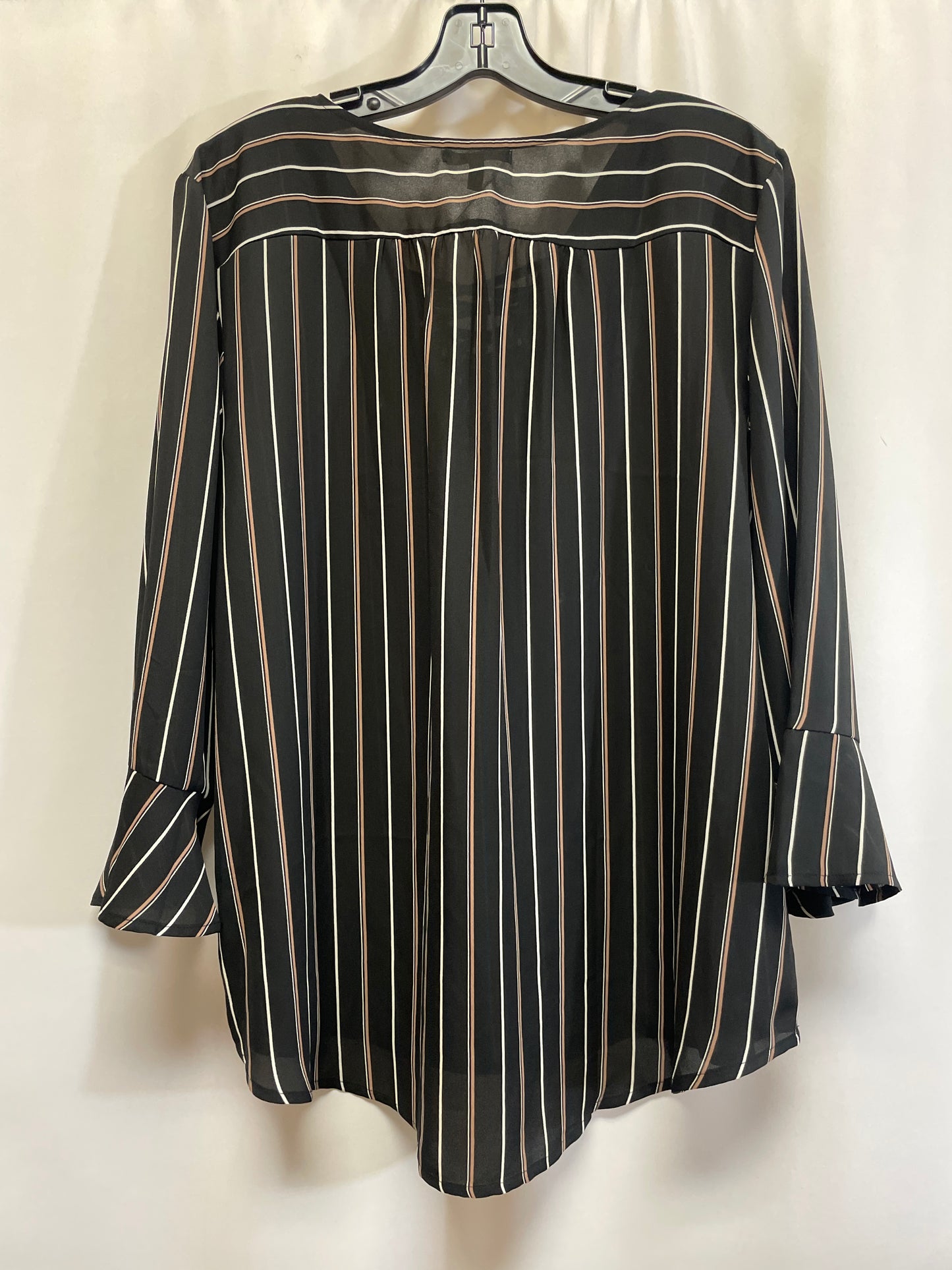 Top Long Sleeve By Maurices In Black, Size: Xl