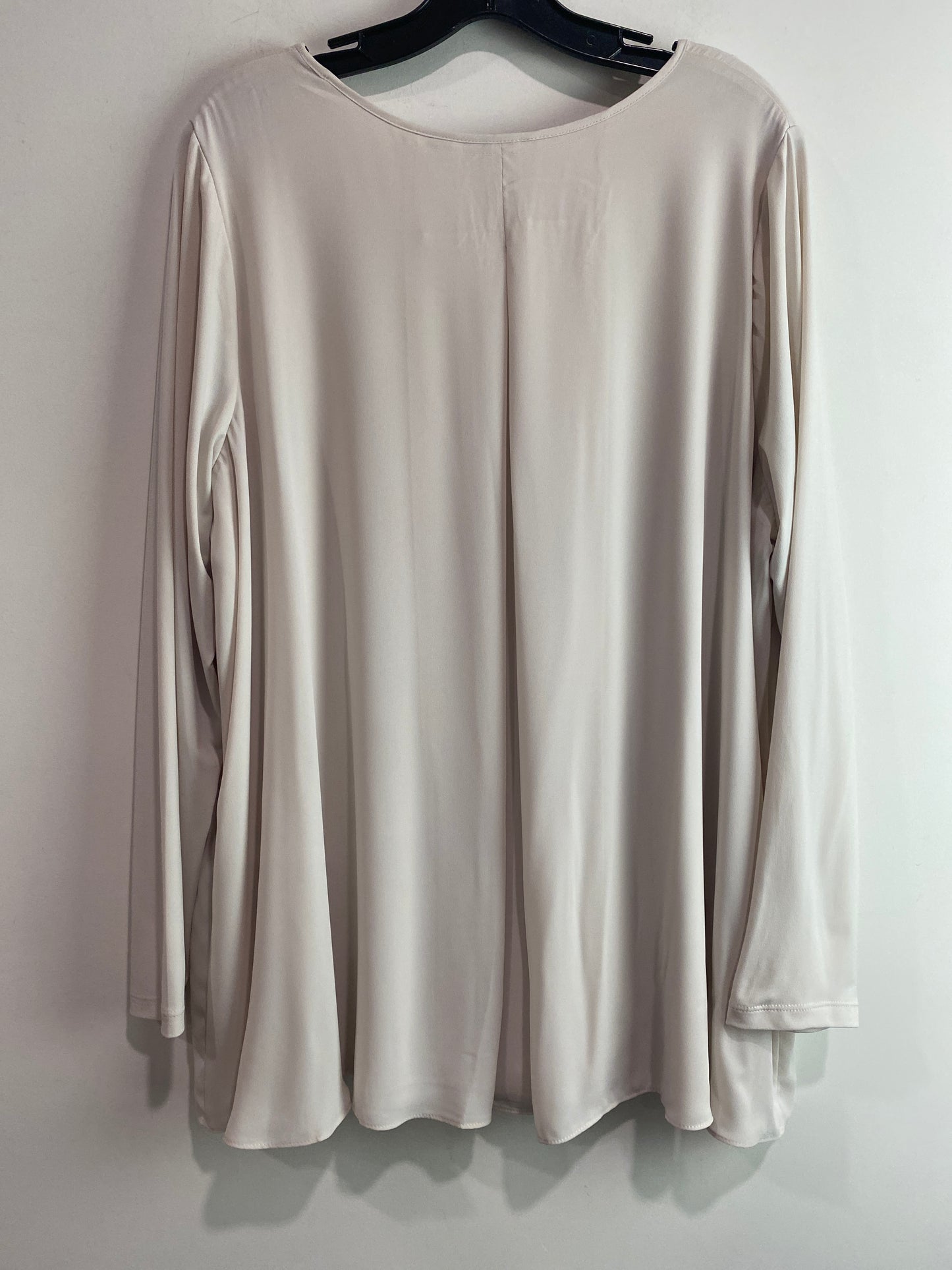 Top Long Sleeve By Susan Graver In Cream, Size: 1x