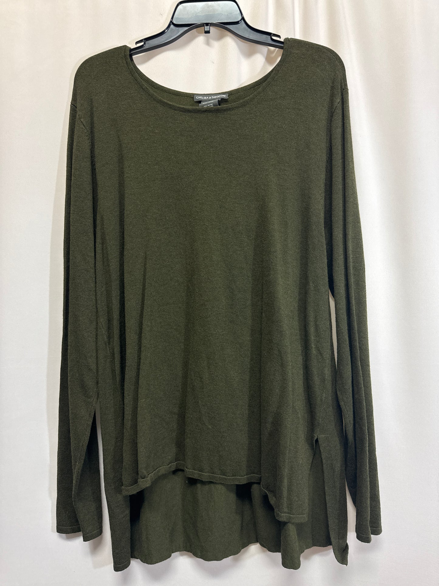 Top Long Sleeve By Chelsea And Theodore In Green, Size: Xxl