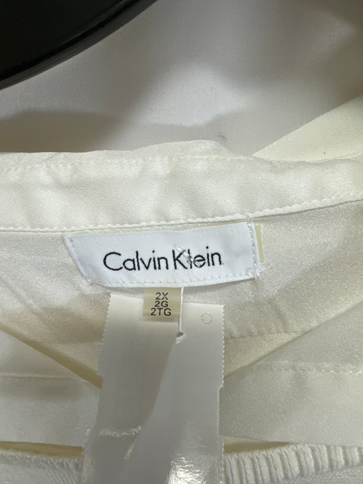 Top Long Sleeve By Calvin Klein In Beige, Size: 2x