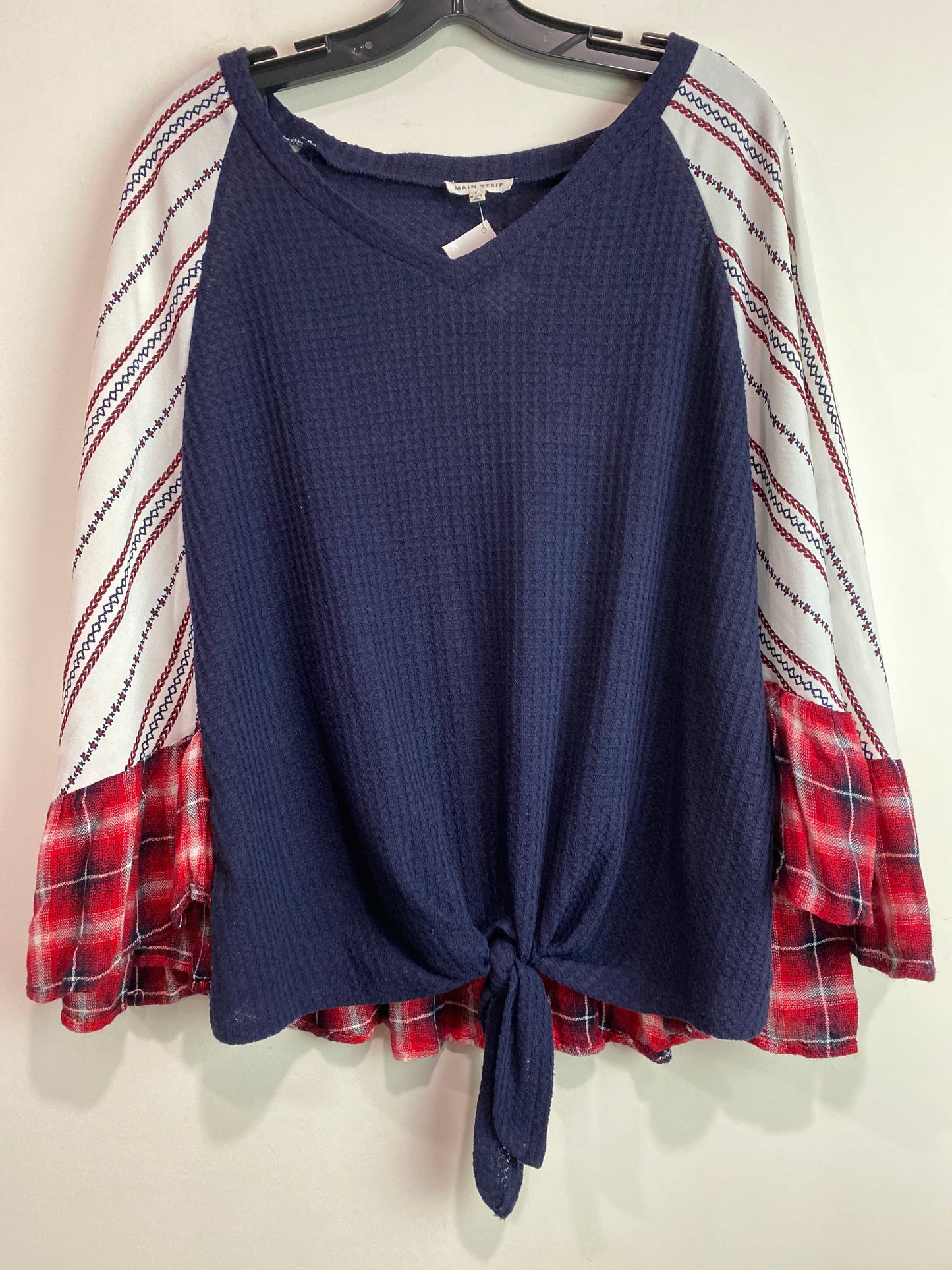 Top Long Sleeve By Main Strip In Blue, Size: L