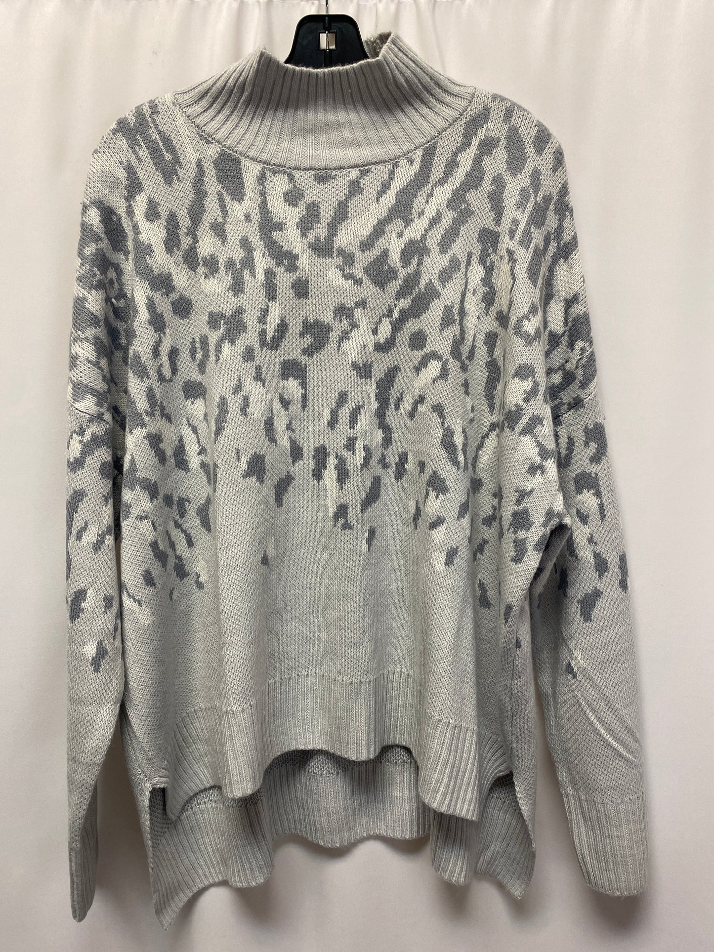 Sweater By New Directions In Grey, Size: L