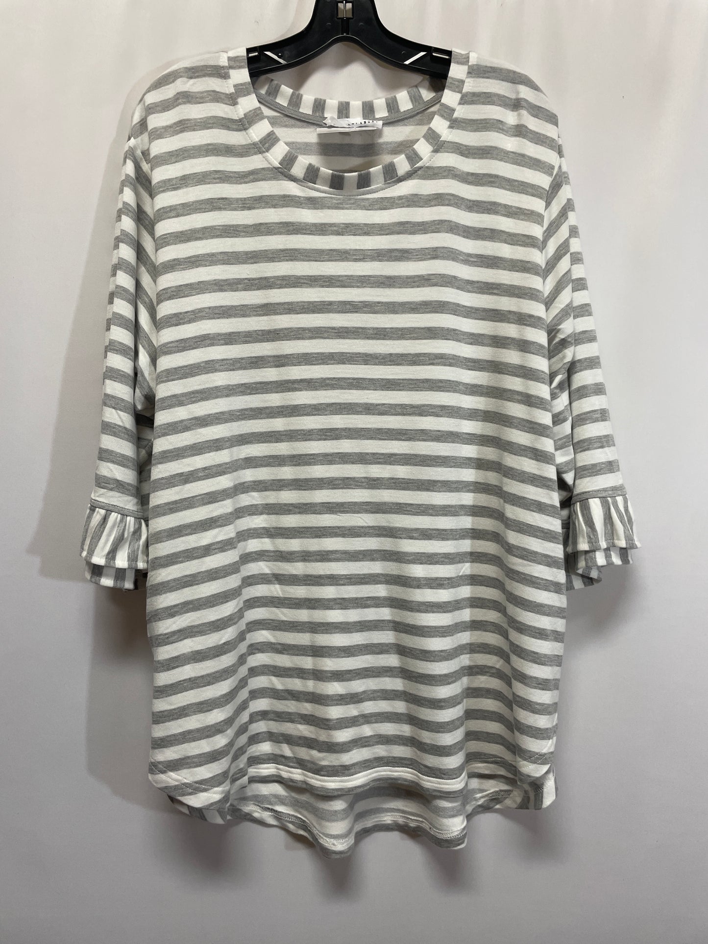 Top 3/4 Sleeve By Jane And Delancey In Grey, Size: 1x