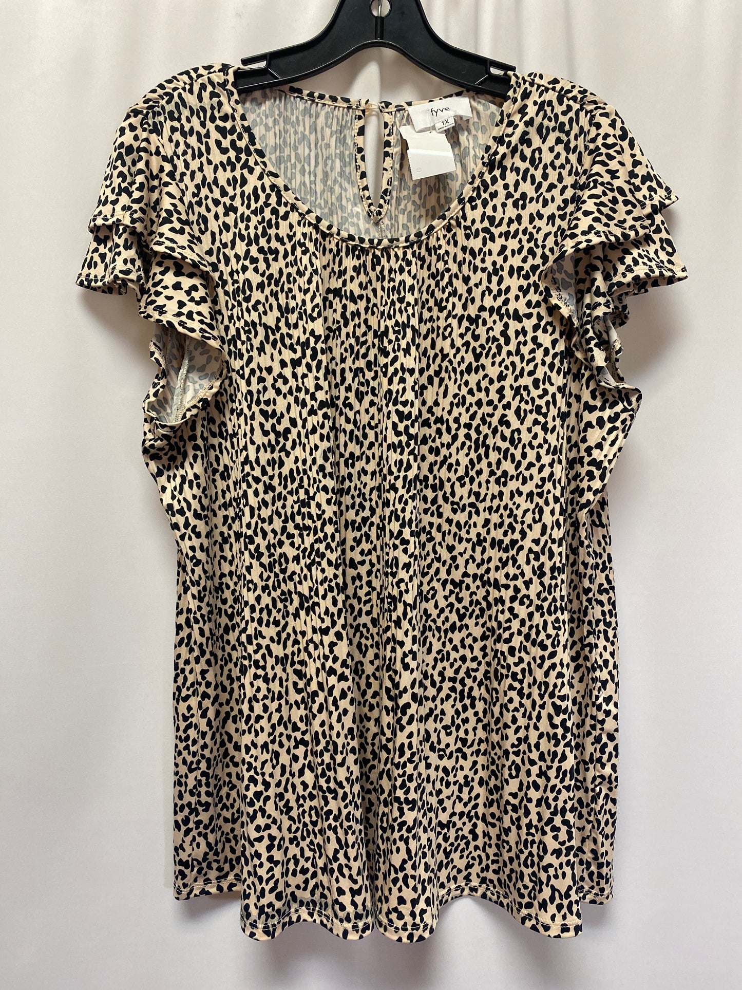 Top Short Sleeve By Cmf In Animal Print, Size: 1x