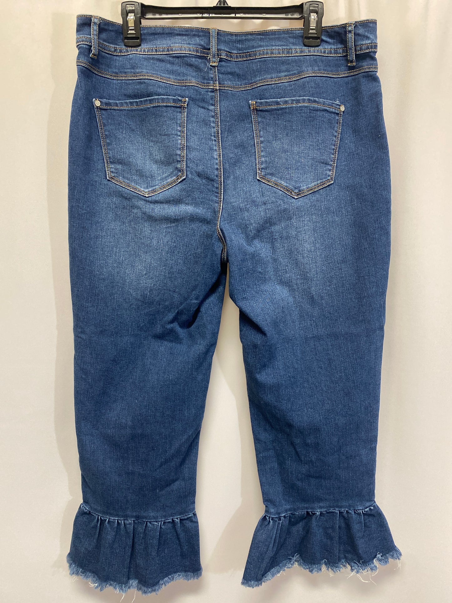 Jeans Cropped By Cato In Blue Denim, Size: 14