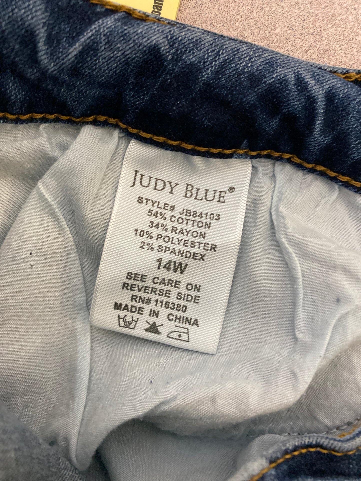 Jeans Flared By Judy Blue In Blue Denim, Size: 15