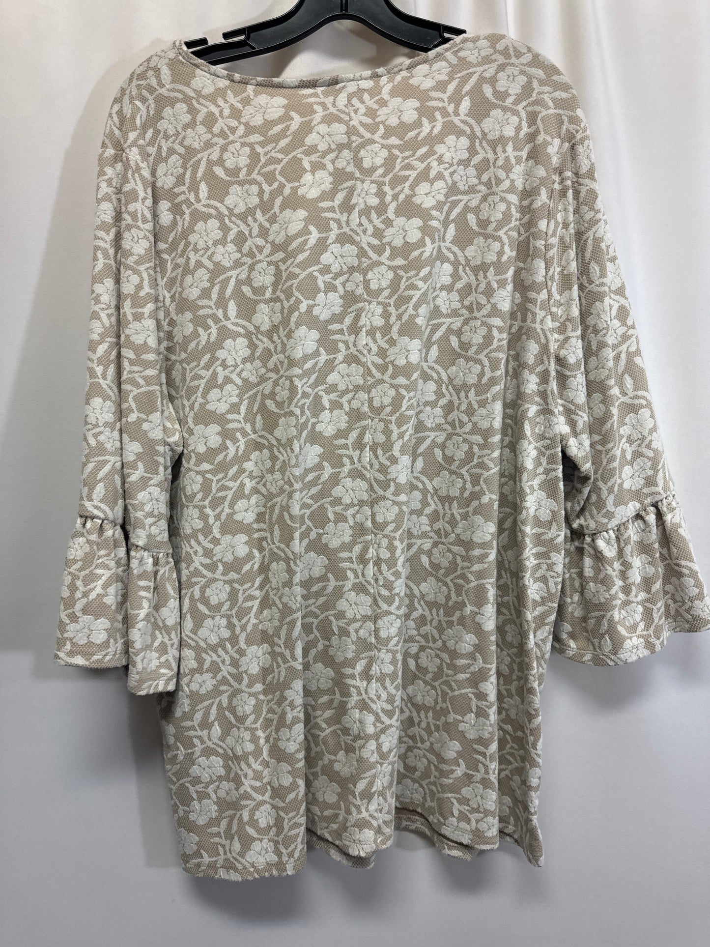 Top 3/4 Sleeve By Catherines In Beige, Size: 1x