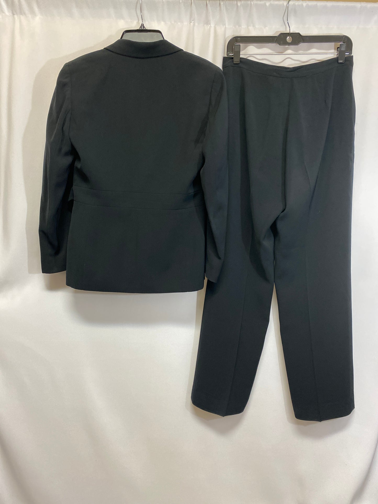 Pants Suit 2pc By Kasper In Black, Size: M